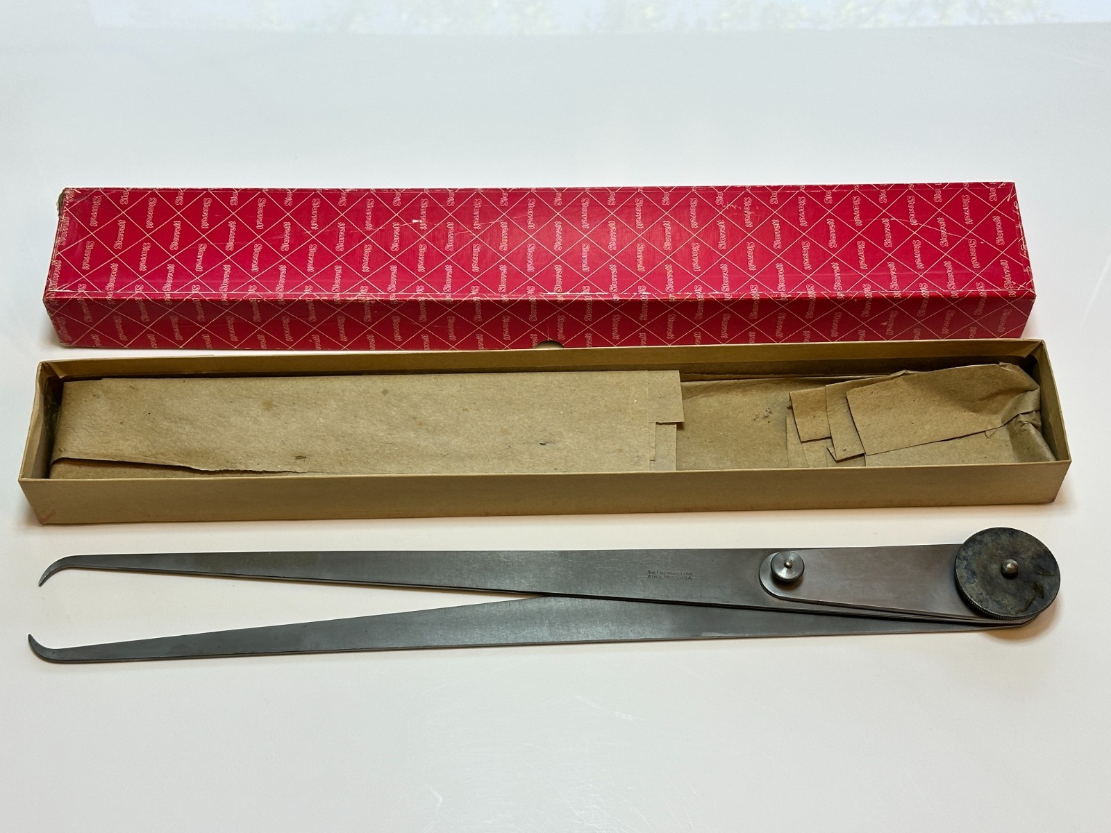 NEW Starrett Tools USA No. 39 (EDP 50259) LOCK Joint Inside Caliper 18” Long