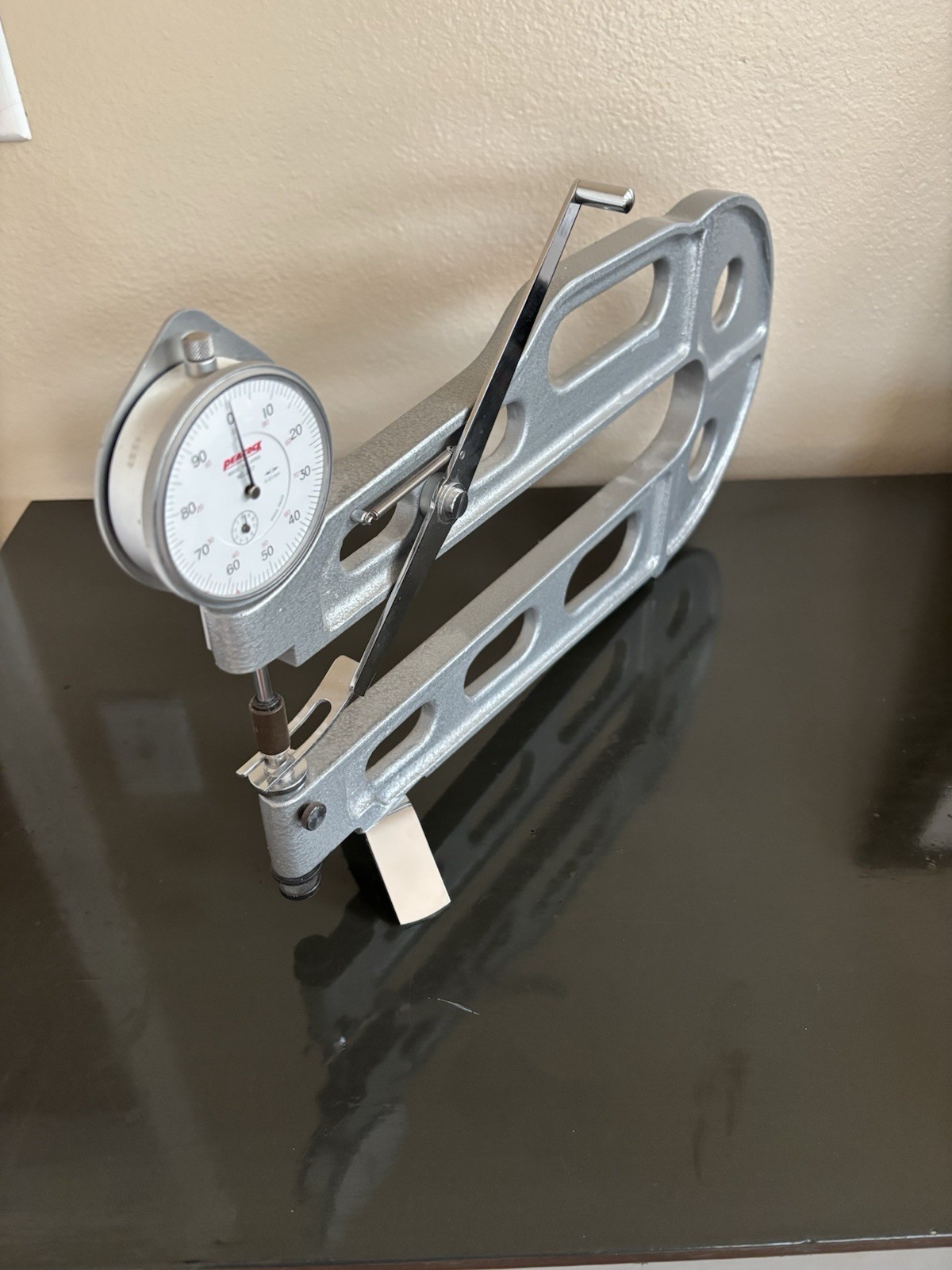 Peacock dial sheet gauge