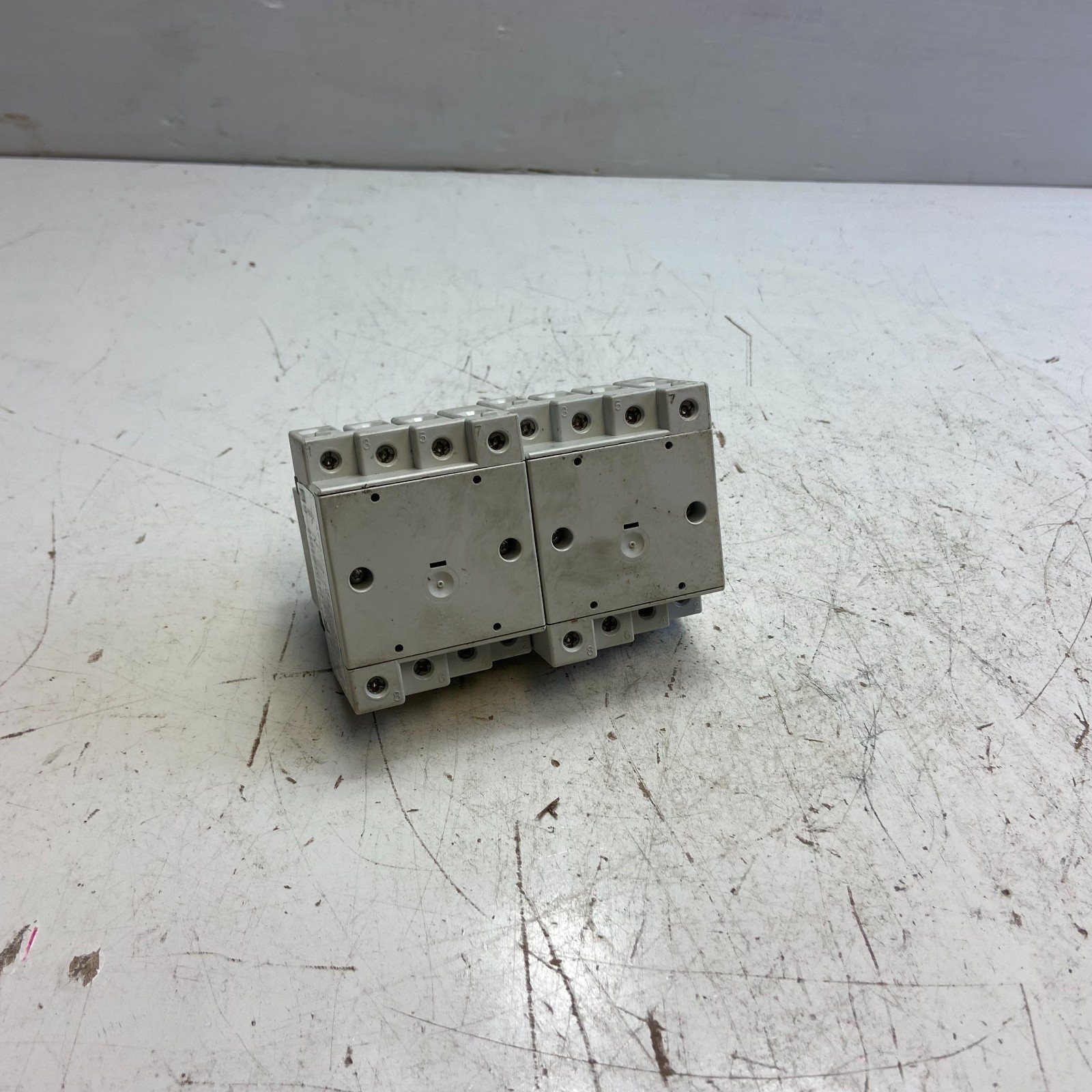 IMO SI32-PM64R-8 Main Switch 8Pole O/OFF-I/ON 32A at 600VDC