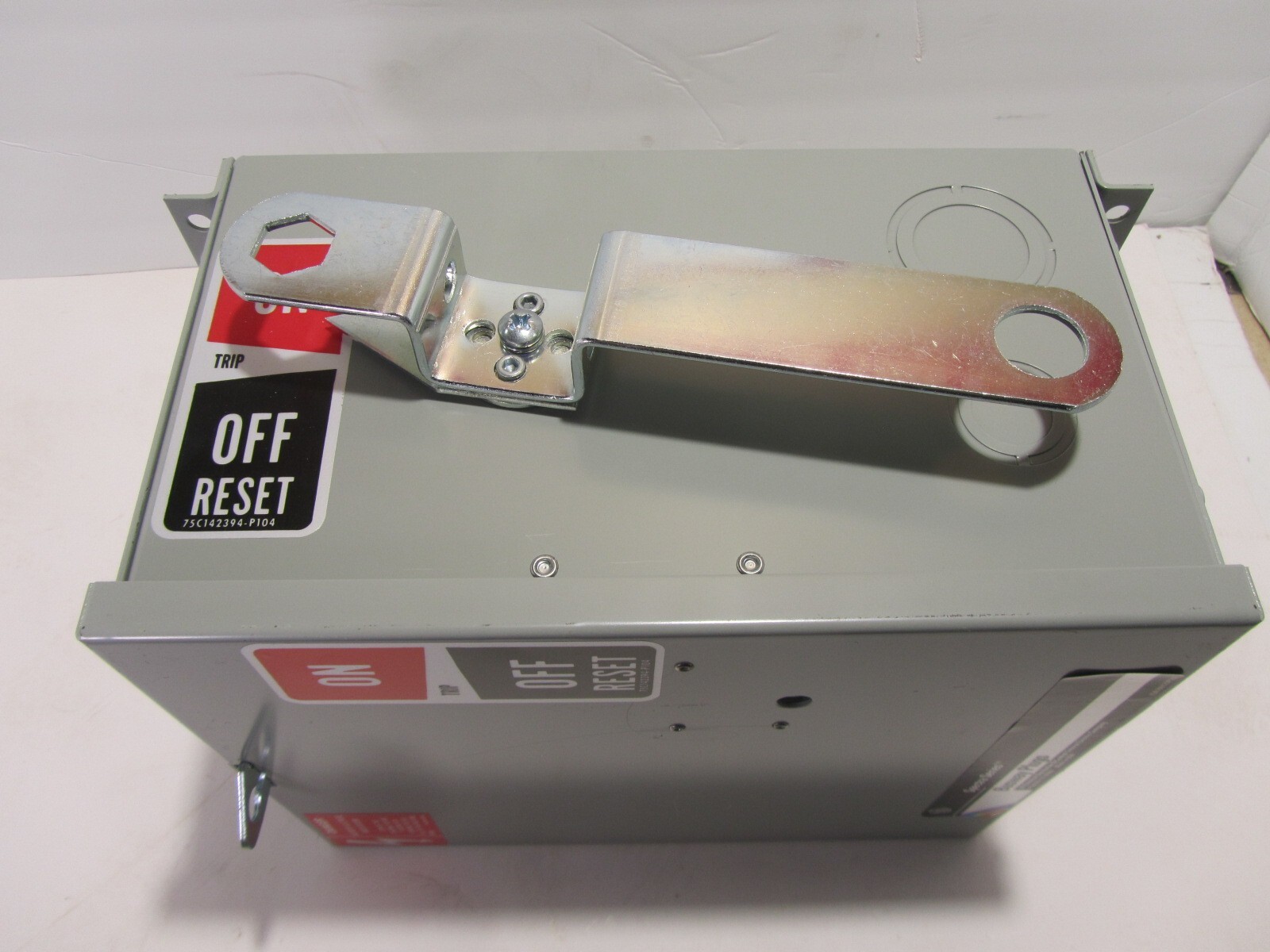 GE DH43ED4 Flex A Power Busway Plug 460 Volt 30 Amps 3 Phase Style 3