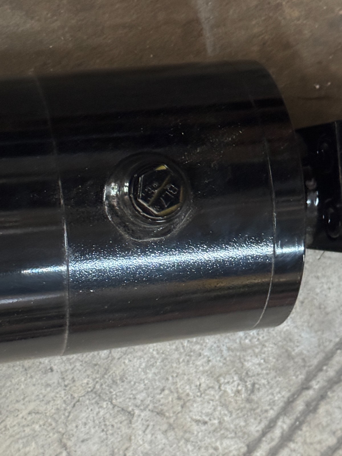 Hol-Mac hydraulic cylinders model 30148 5″ bore 15″ stroke 3,000 PSI