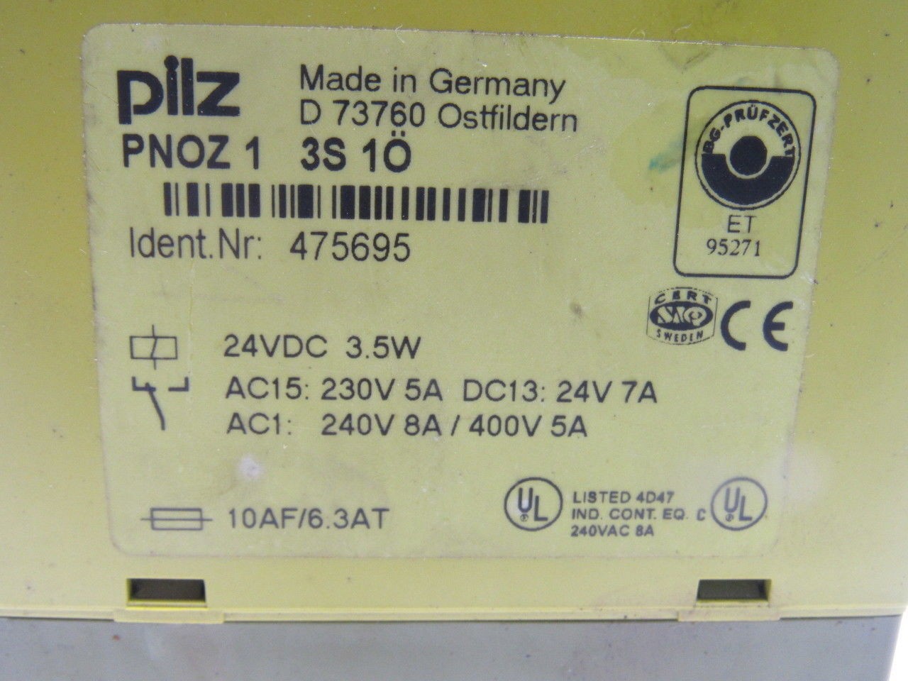 Pilz PNOZ 1 3S/1O ID Nr. 475695 E-Stop Safety Gate Relay 24VDC