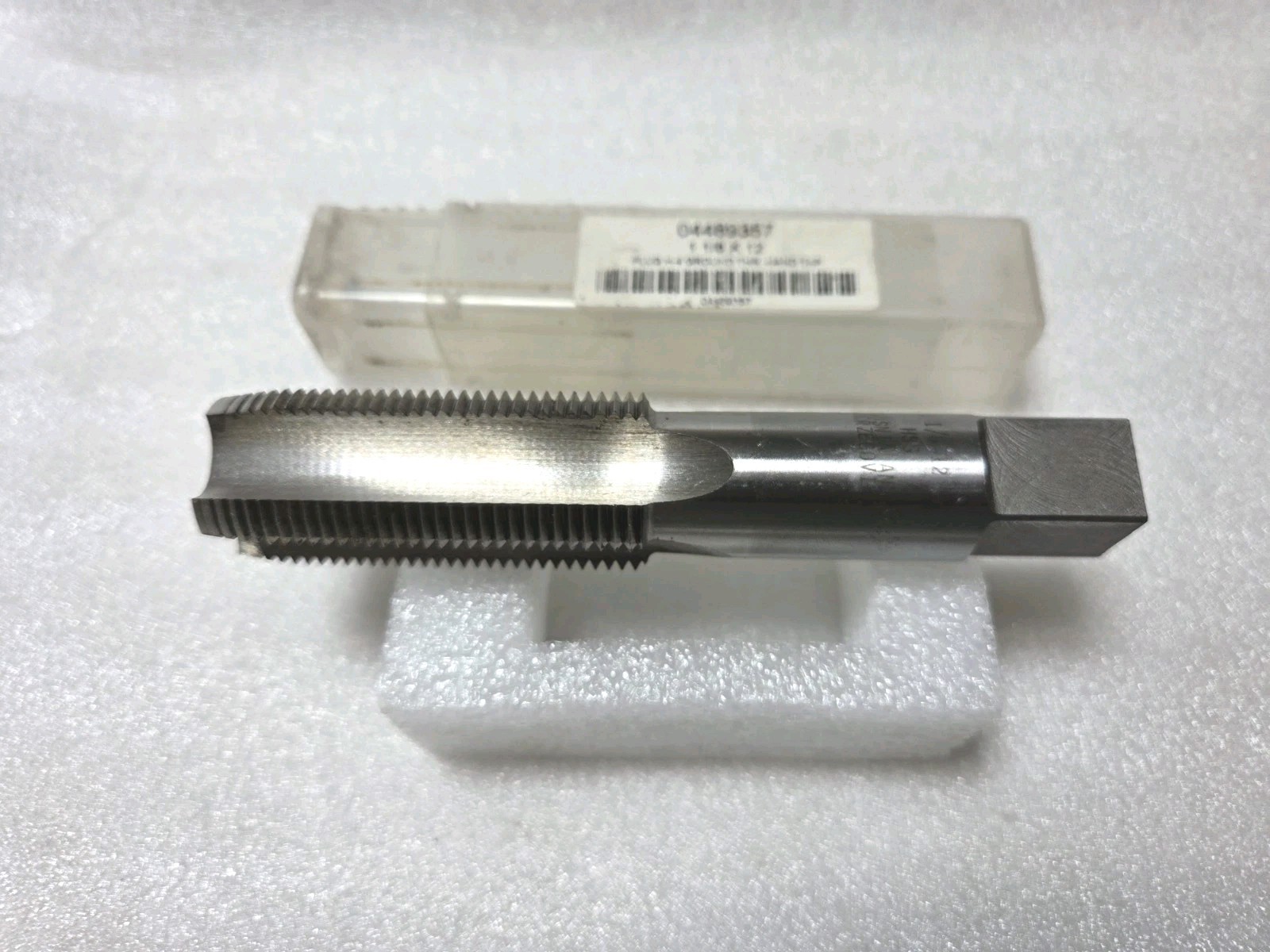 Value Collection 04489357 1-1/8″-12 HSS Right Hand Tap, 4 Flute H4,Plug Chamfer