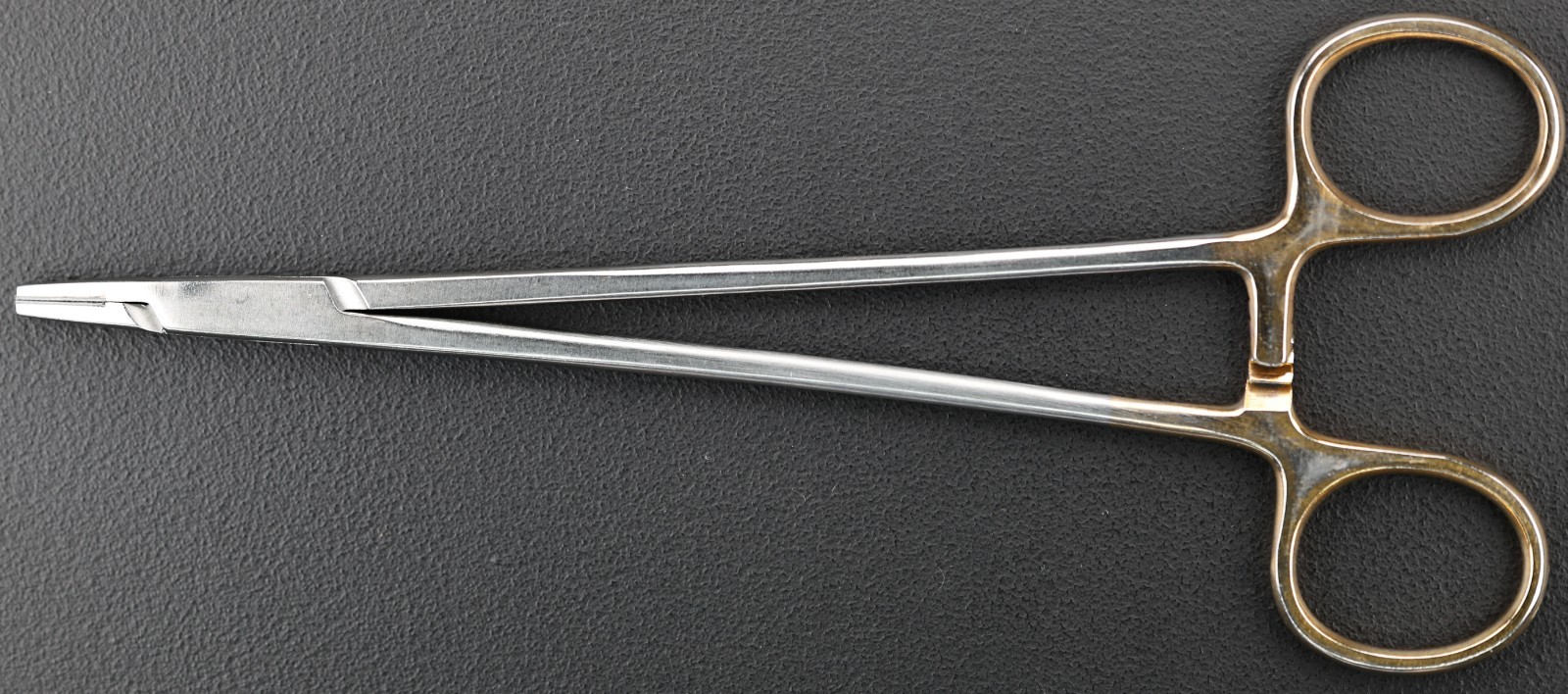 V Mueller SU16062 Vital Mayo-Hegar Needle Holder, Serrated, TC, Straight, 7-7/8″