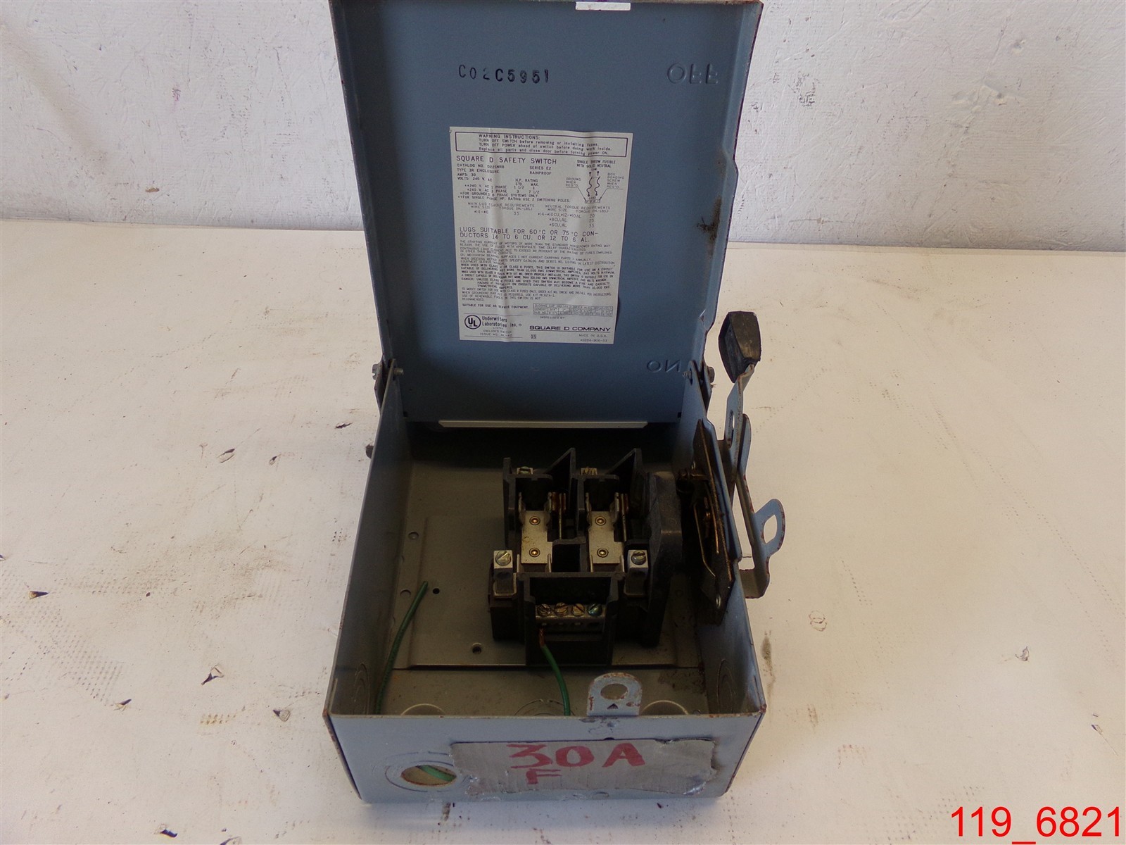SQUARE D D221NRB GENERAL DUTY SAFTEY SWITCH 30 AMP 240V Series E2