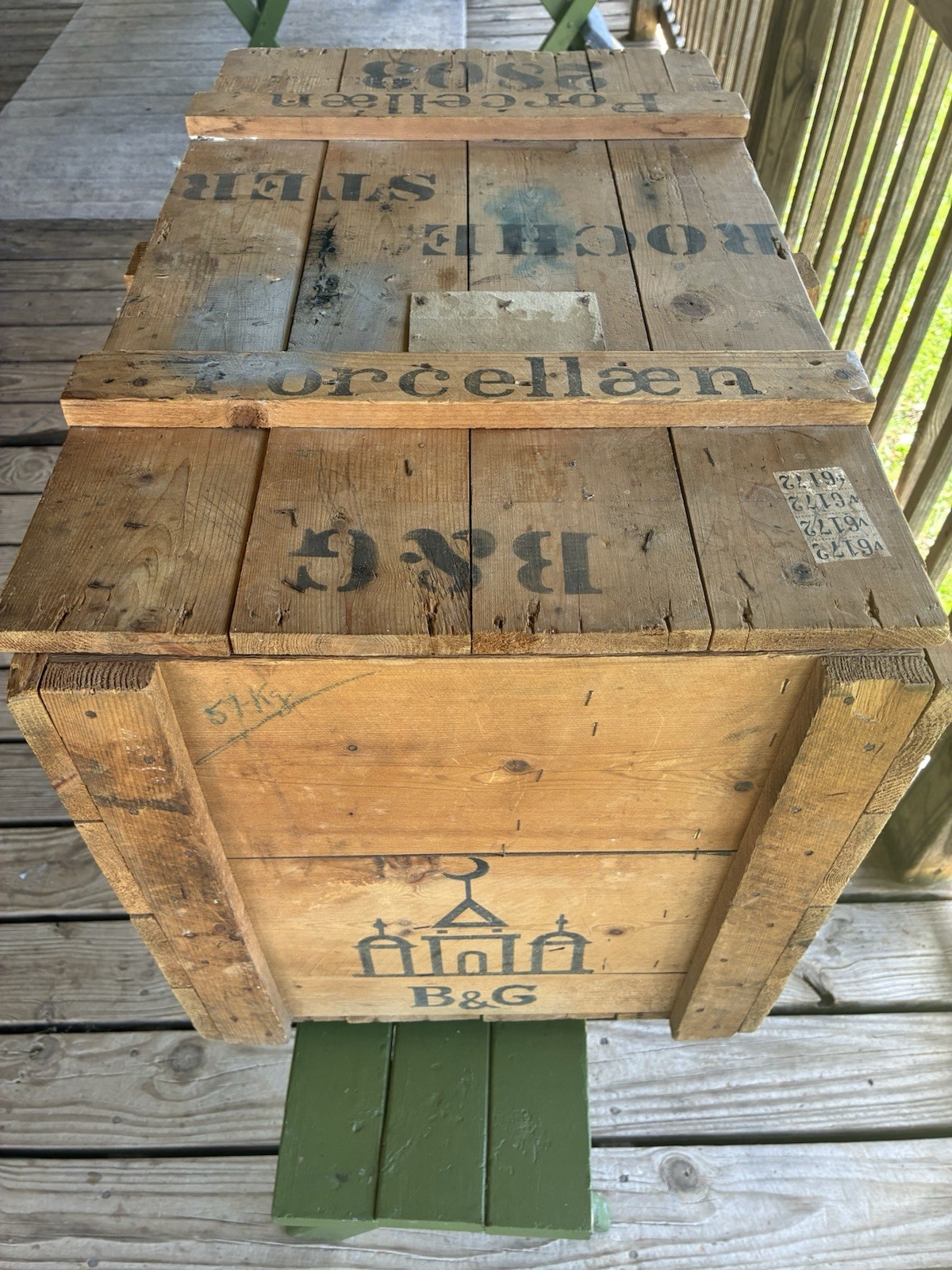 Vintage Porcelain Shipping Crate Stamped B&G In Great Condition 31”x20.5”x18.5”