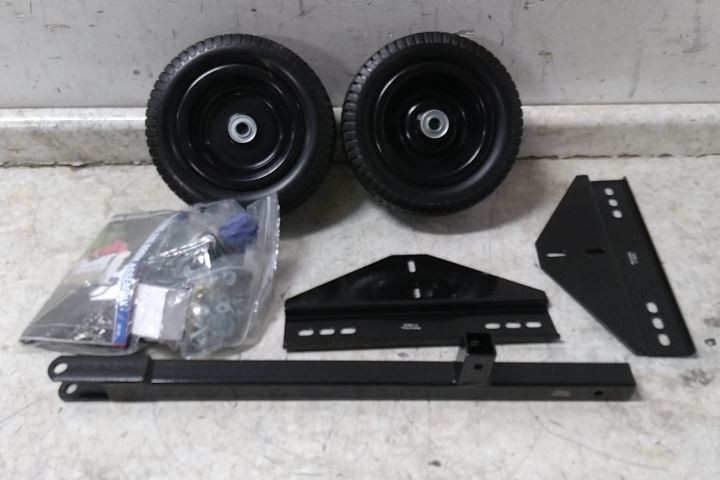 Master Manufacturing SNO-11-015D-MM 15 Gal Tank Cap 2.2 GPM Tow-Behind Sprayer