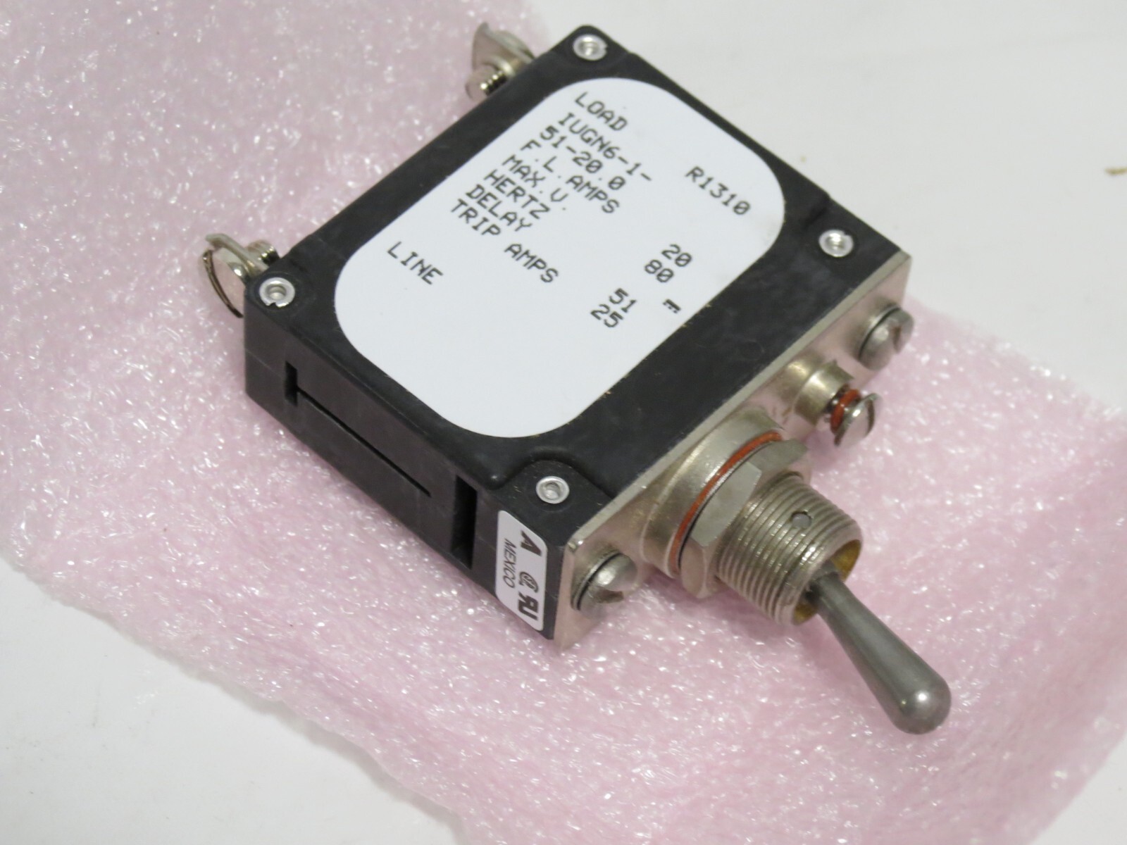 Airpax Circuit Breaker IUGN6-1-51-20.0 Sensata 20 Amp Magnetic Toggle Switch