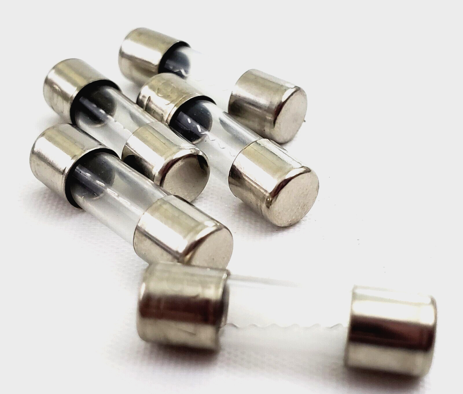 Lot of 10 Littelfuse SFE9 32V 9 Amp Fast Acting Automotive Glass Fuses 1/4 x 7/8
