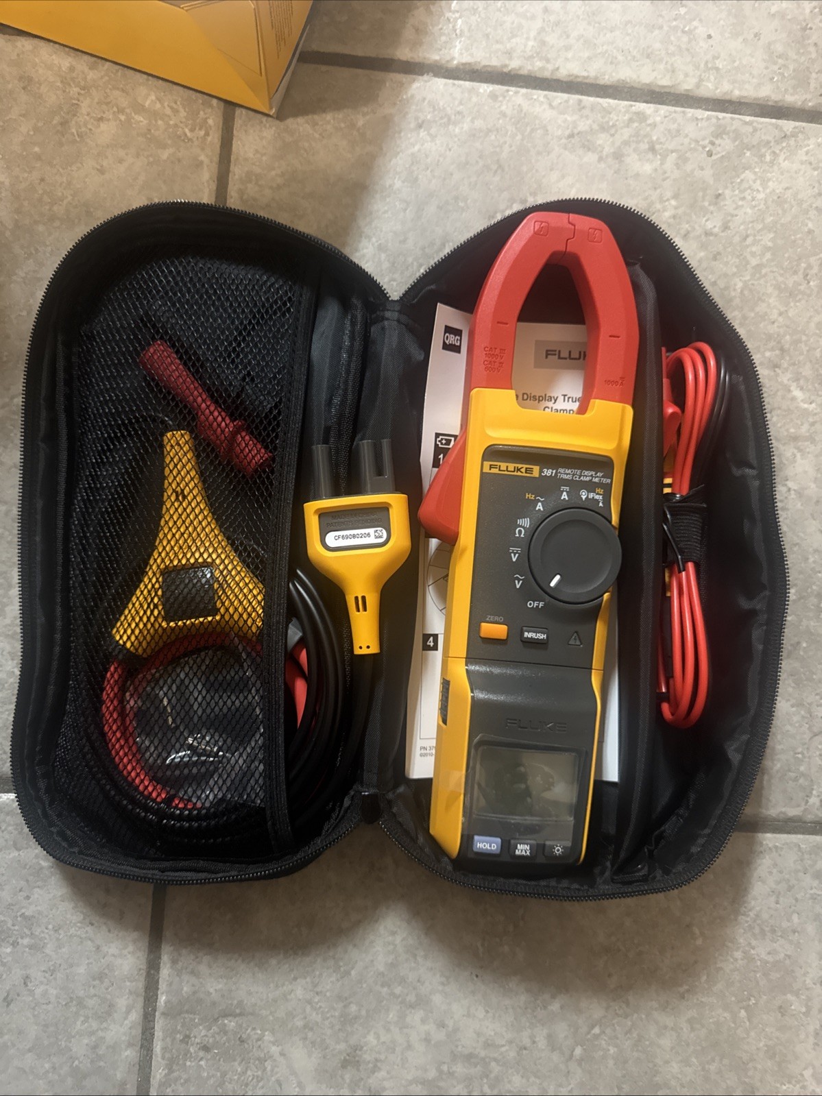 Fluke 381 Remote Display True RMS AC/DC Clamp Meter