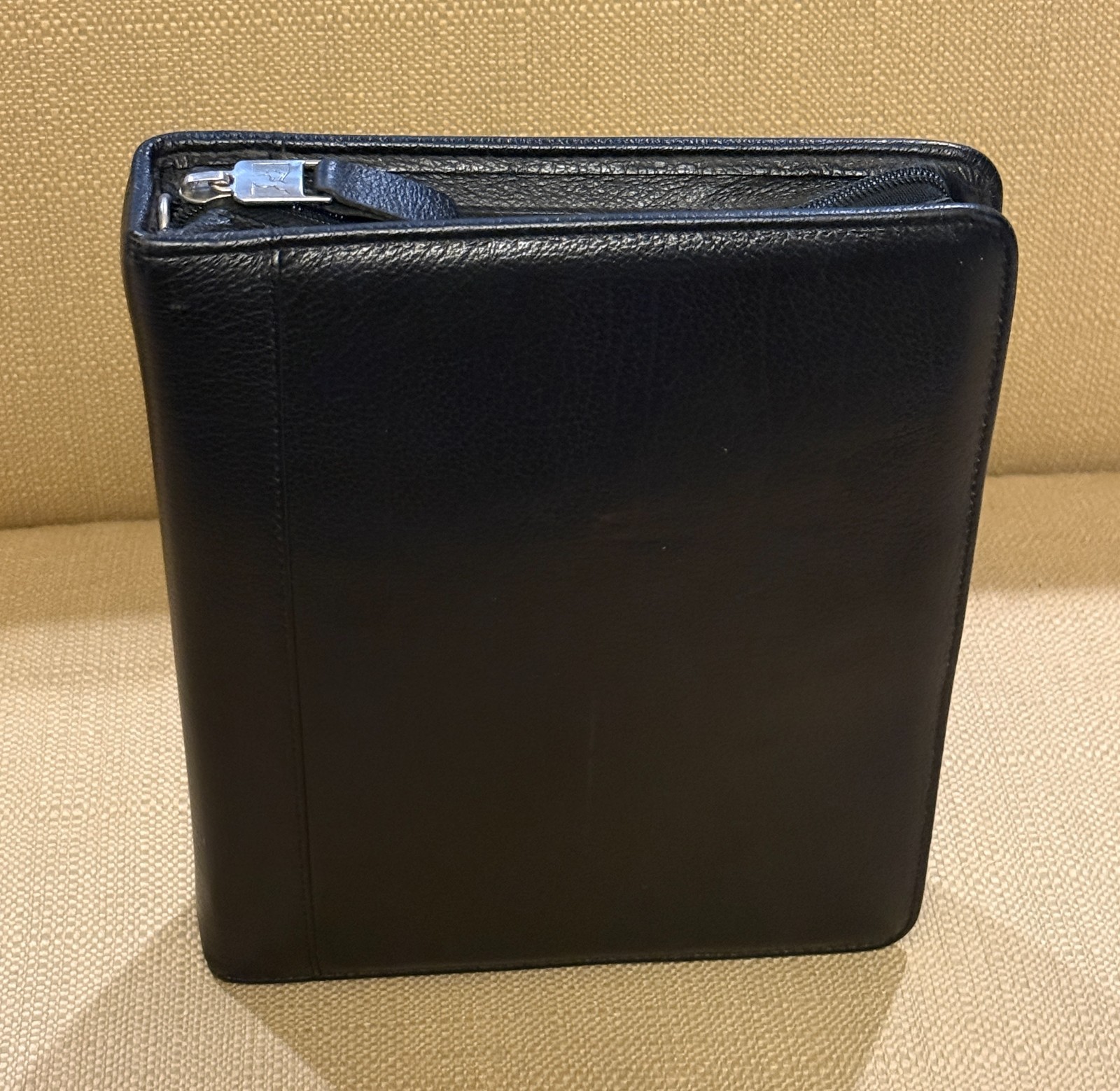 Franklin Quest Classic Black Pebble Leather Zip Around Binder 7-Ring Organizer