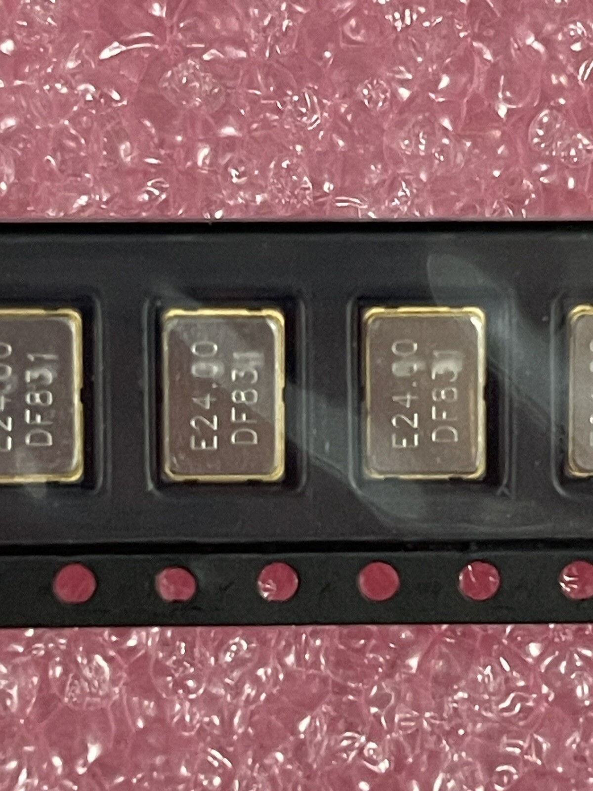 ECCM1B-20-24.000M 24Mhz QUARTZ CRYSTAL RESONATOR SMD ECLIPTEK (LOT OF 5)