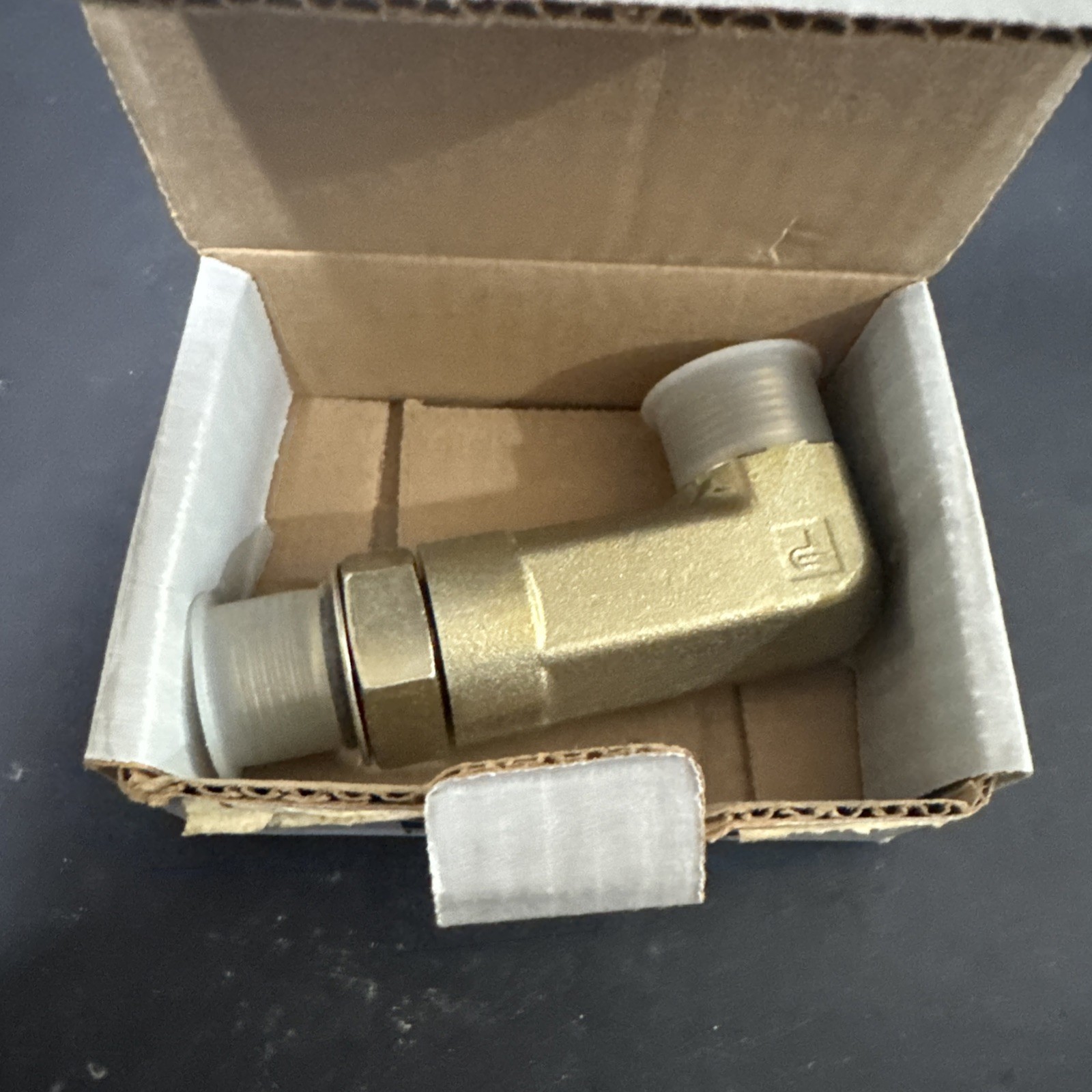 Parker 12 CC50LO-S Long STR Thread Elbow