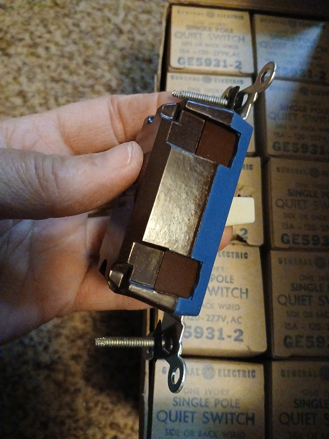 [TECH] Lot Of 10 General Electric GE-5931-2 Quite Switches Single Pole, 15A 120