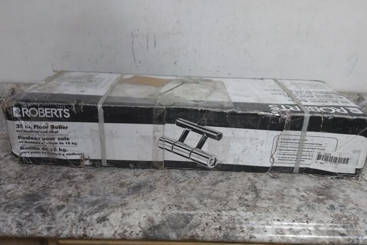 Roberts 10-935 39 In Overall Length 15-3/8 In Overall Width Floor & Wall Roller