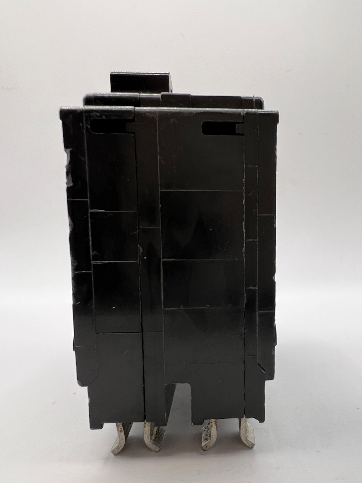 Square D QO240 2 Pole 40 Amp 120/240 V AC Type QO Plug In Yellow Circuit Breaker