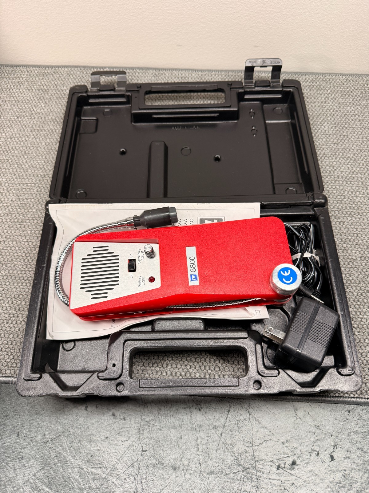 TIF 8800 Combustible Gas Detector w/ Case, Manual, & Power Cord