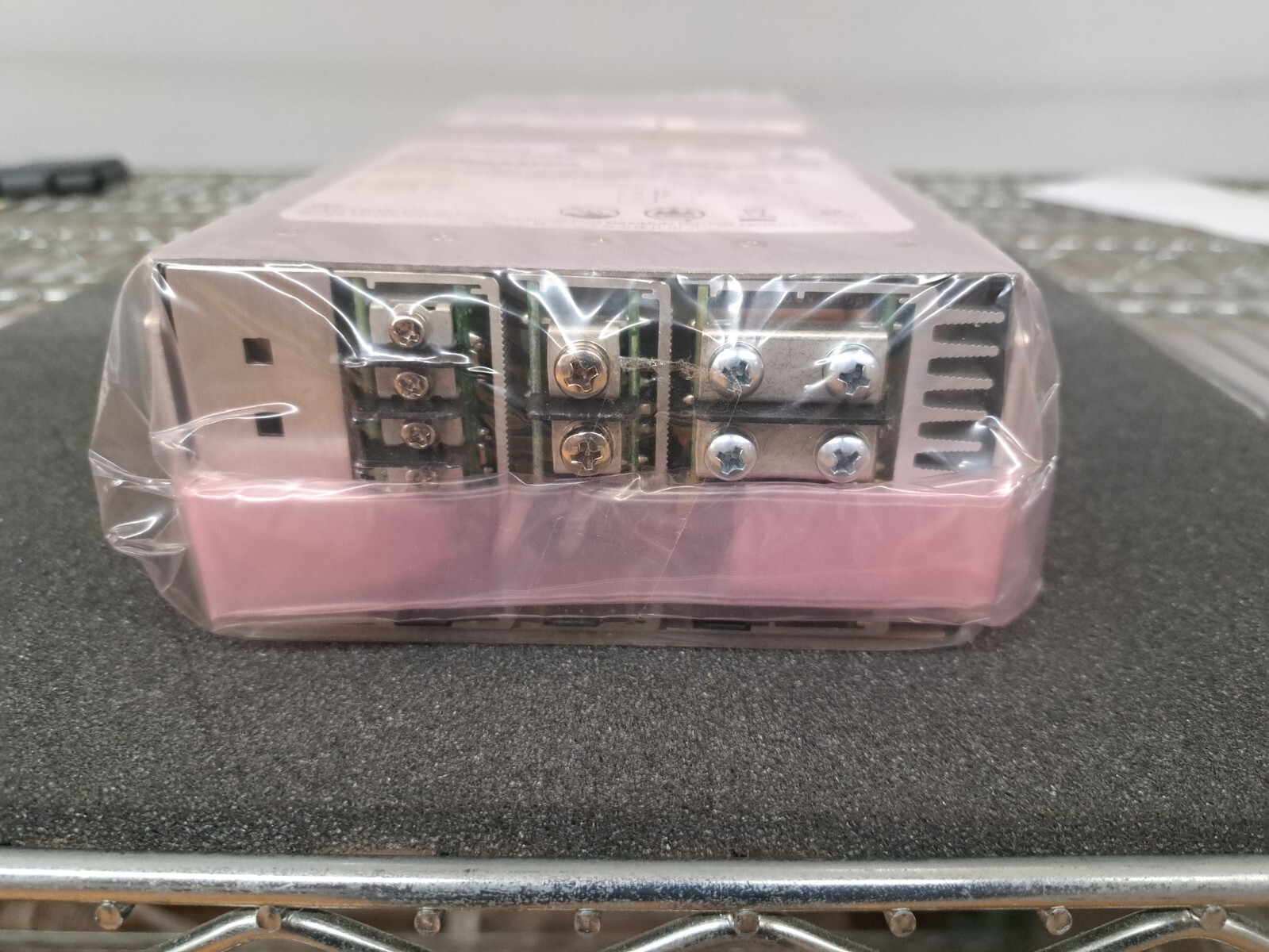 New, Artesyn, MP6-2Q-1E-4NN-01, AC/DC CONVERTER 24V 5V 2X15V 800W