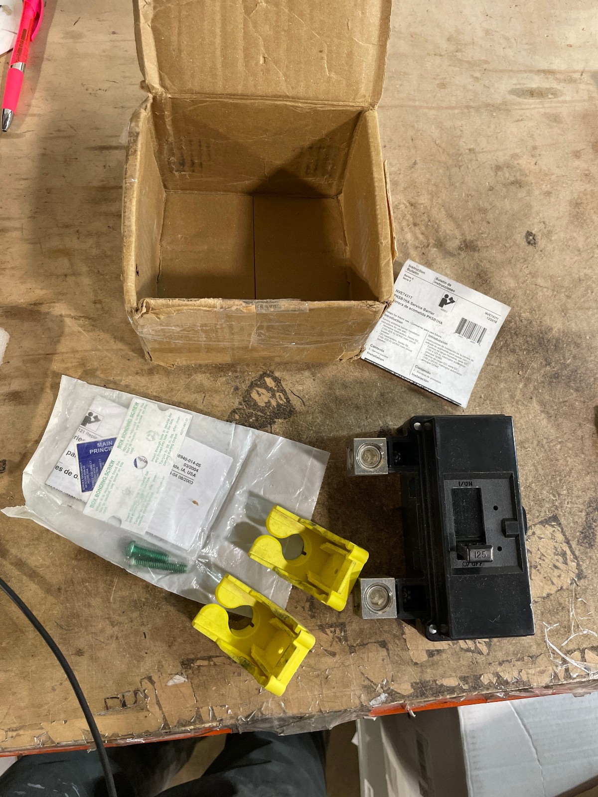 Square D QOM2125VH 125 Amp QOM2 Frame Size Main Circuit Breaker