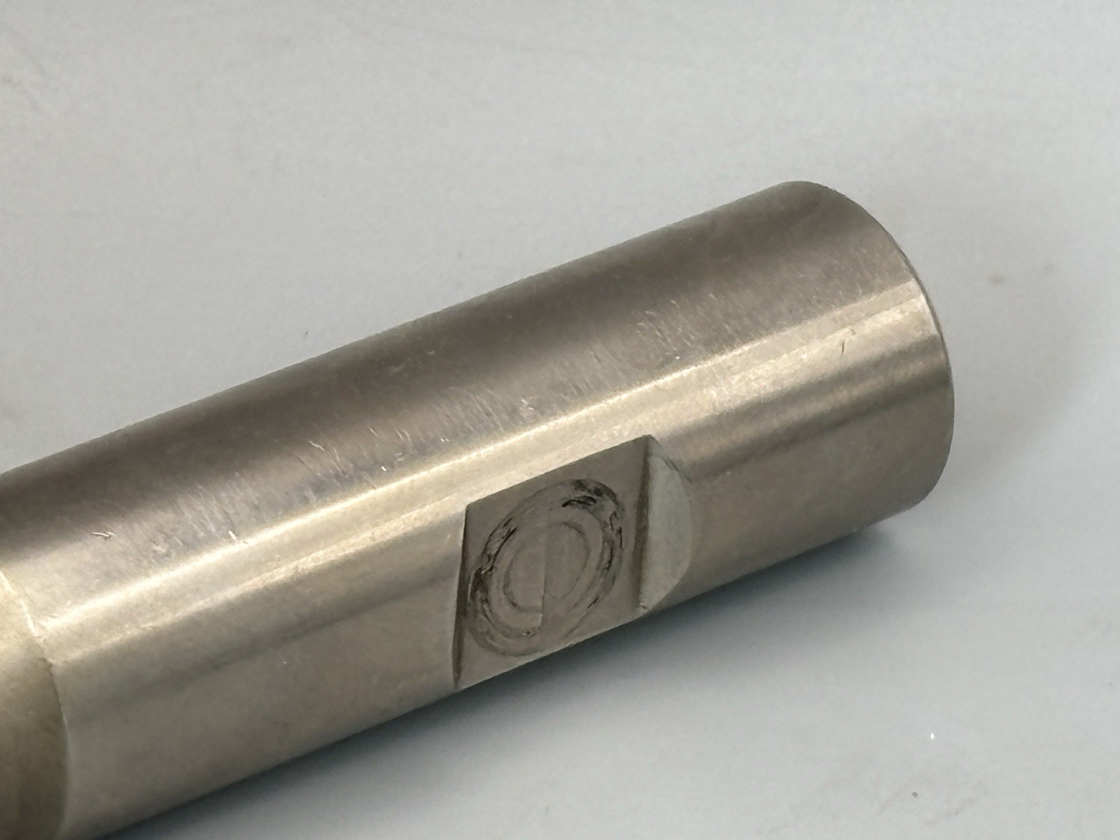 Ingersoll 12J1B-0784R01 3/4″ Indexable End Mill 3-3/4″ OAL Uses APKT 1604 Insert