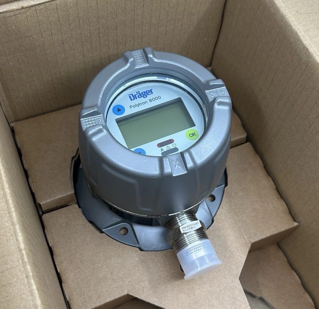 DRAGER POLYTRON 8000 SERIES GAS DETECTOR 8200 XTR-0411 8344440 NEW