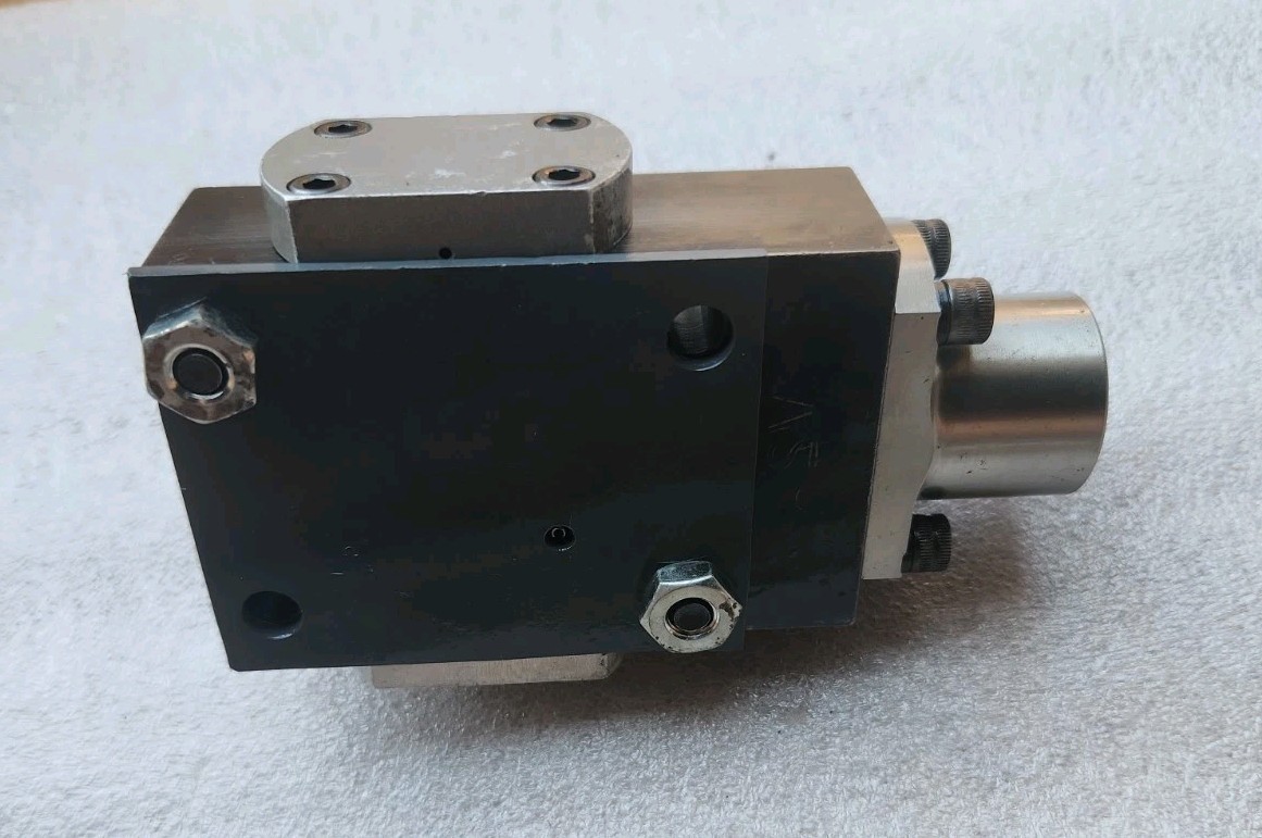MOOG 730Y-234HP5 SERVO VALVE, REBUILT, 1 PC