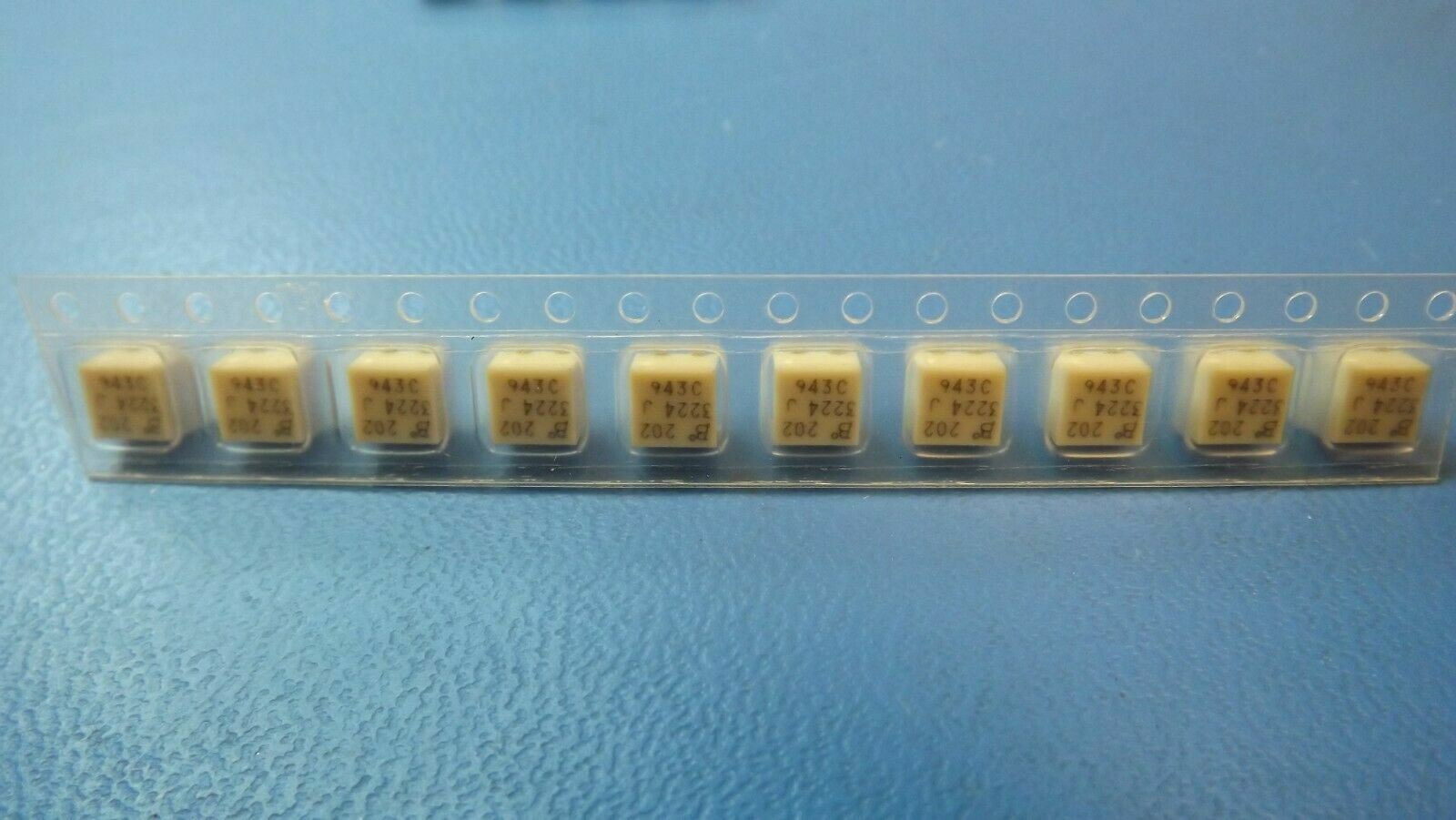 (14PCS) 3224J-1-202E BOURNS TRIMMER 2K OHM 0.25W J LEAD SIDE