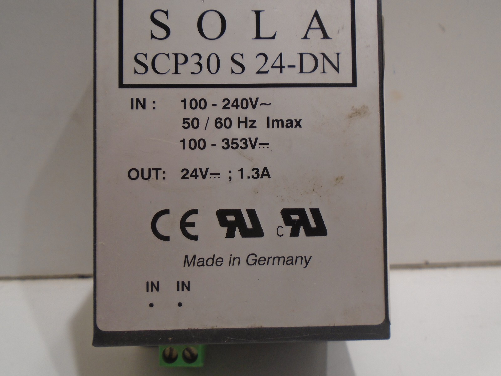 EMERSON SOLA SCP30 S 24-DN POWER SUPPLY 100/240V 50/60HZ 24V-1.3A