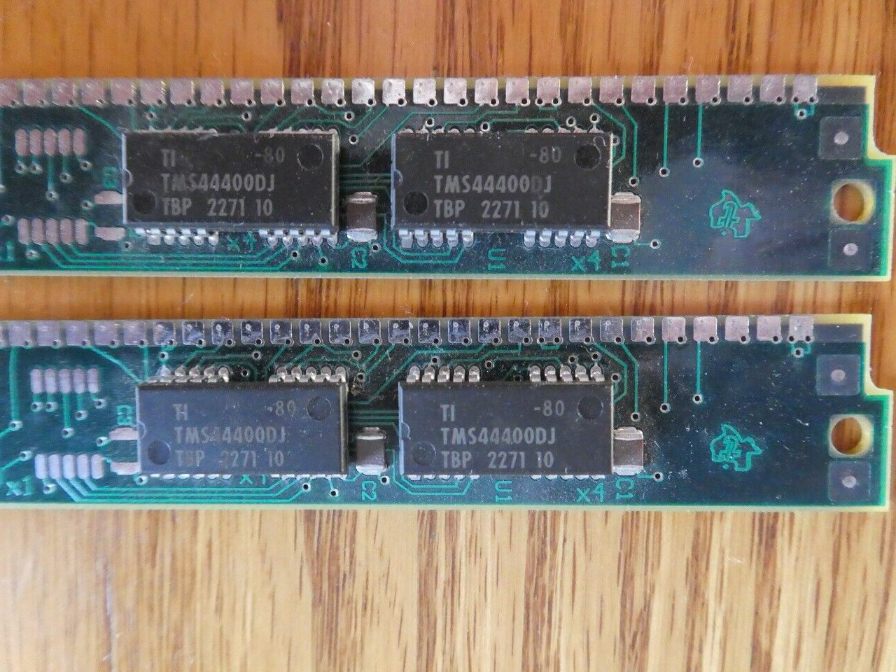 Two TEXAS INST. TM124GU8A 8 BIT RAM MODULES – Mac Classic II or Performa 200