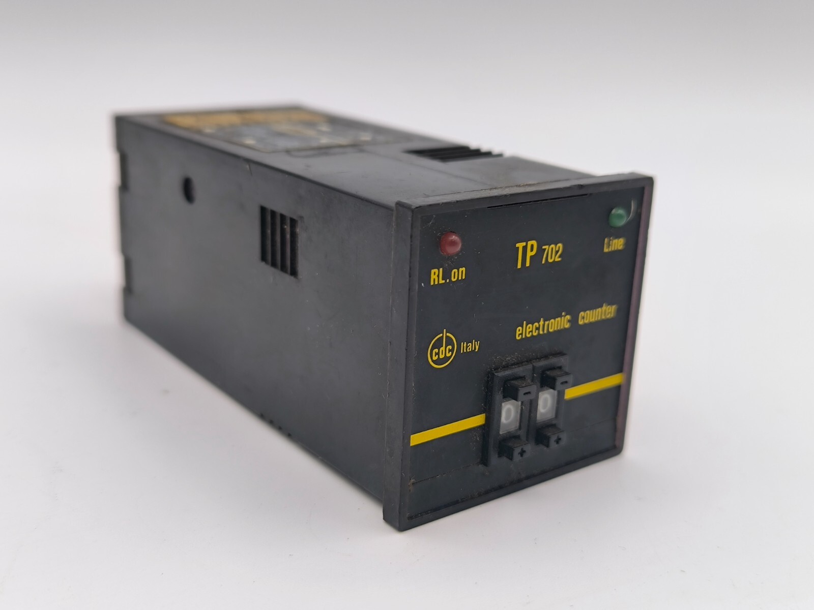 Treviglio TP704 2-Digit Display Electronic Counter Black Plug-in Mount 11-Pin