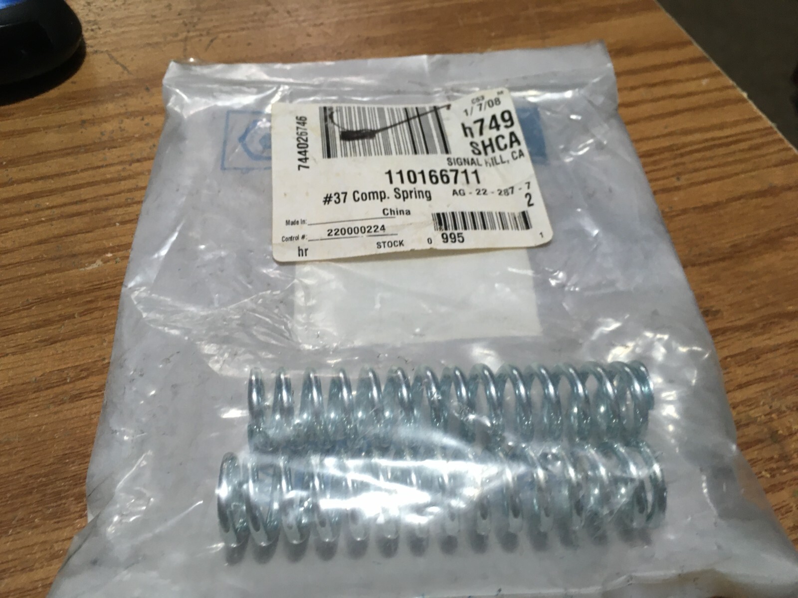 (2) Regiment® – 0.812″OD x 0.135″Wire 3.750″ L #37 Hard Drawn MB Compression