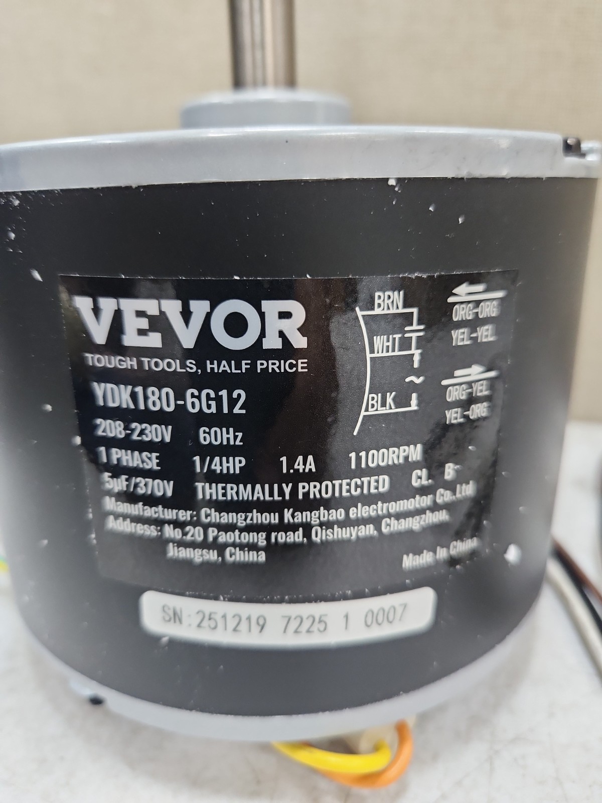 NEW Vevor Condenser Fan Motor with Capacitor 1/4 HP 825rpm 208-230V CW/CCW…