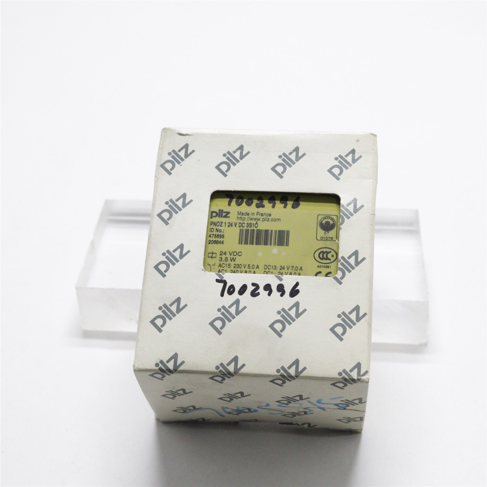 PILZ SAFETY RELAY 475695 PNOZ 1 24V DC 3S1O