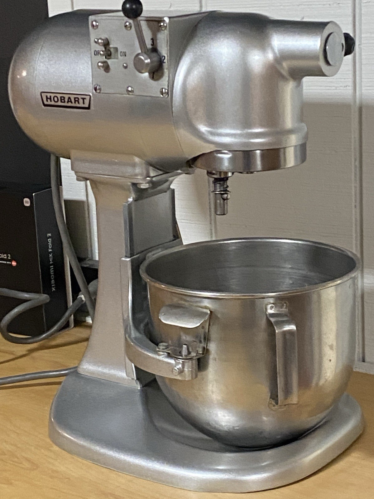 Hobart N50 Mixer Commercial Countertop 5 Quart 3 Speed + Paddle Whip Dough Hook