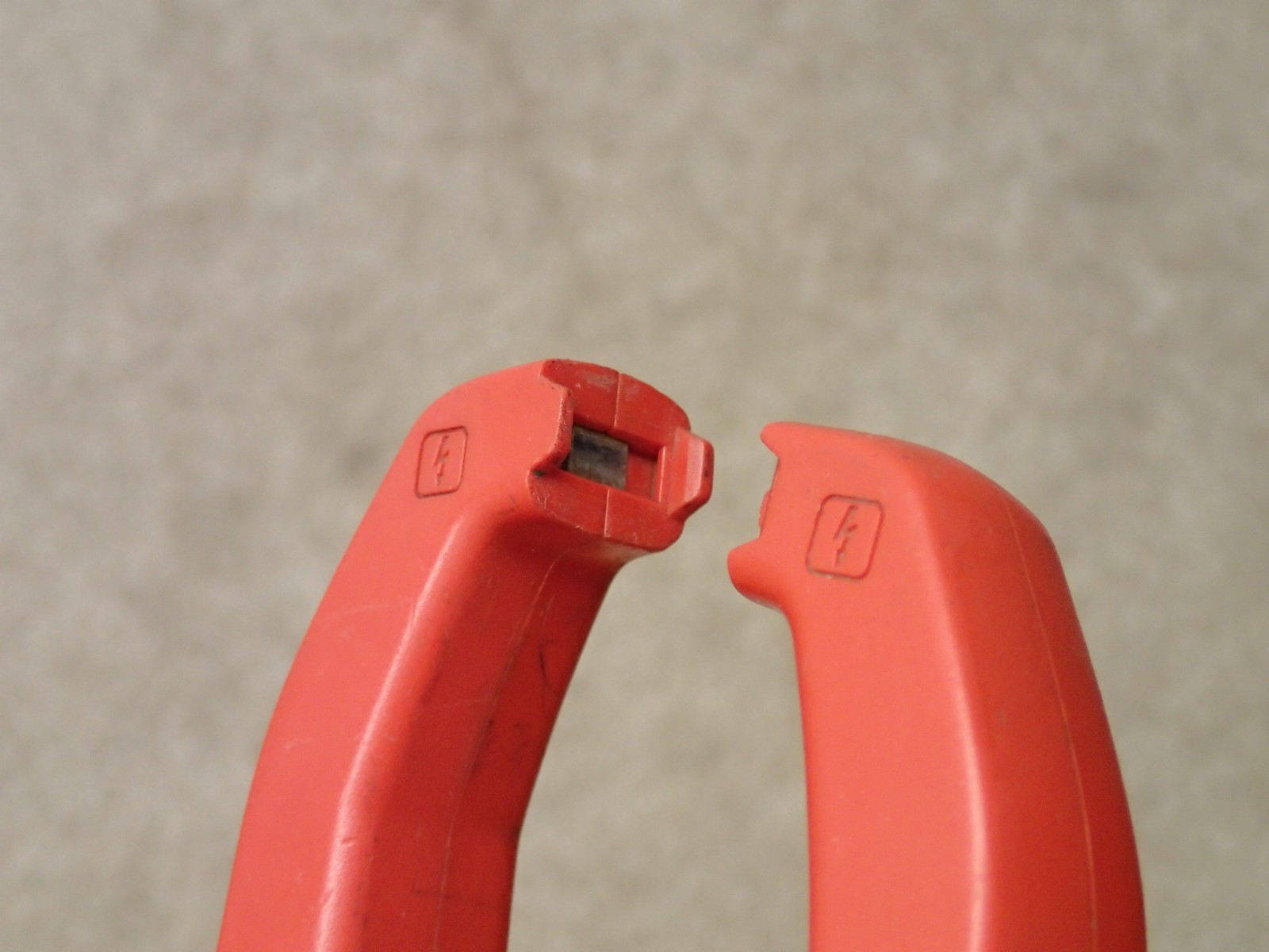 Fluke 337 True RMS Digital Clamp Meter Works but Hertz Out User Item