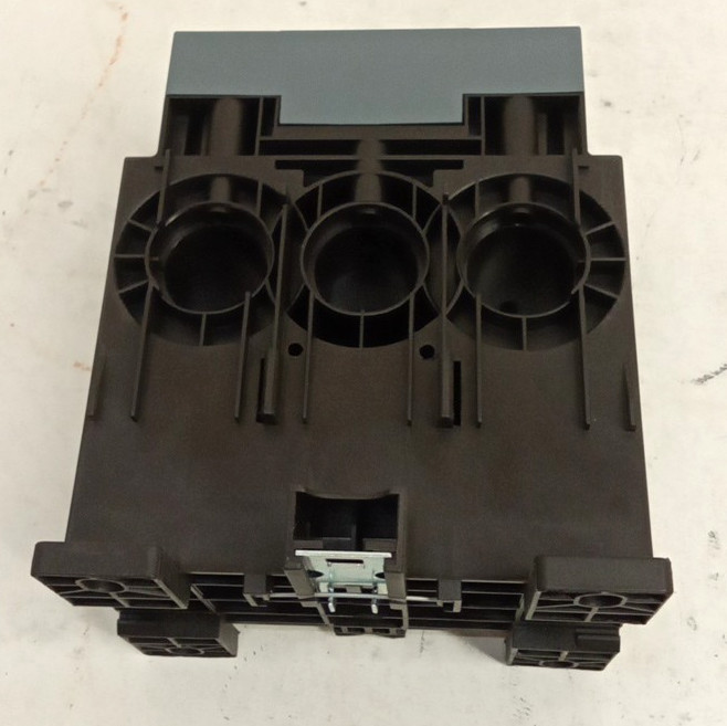 Siemens 3UF7103-1AA00-0 Simocode Pro Current Measuring Module 20-200A 12mm OAW