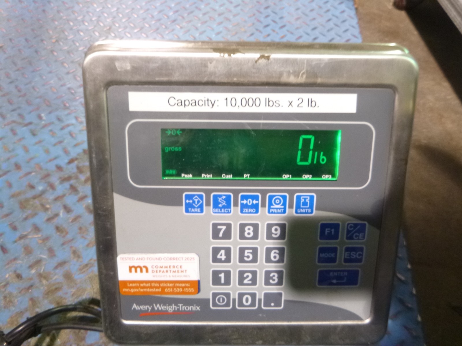 10,000 LB FLOOR SCALE LEGAL TRADE
