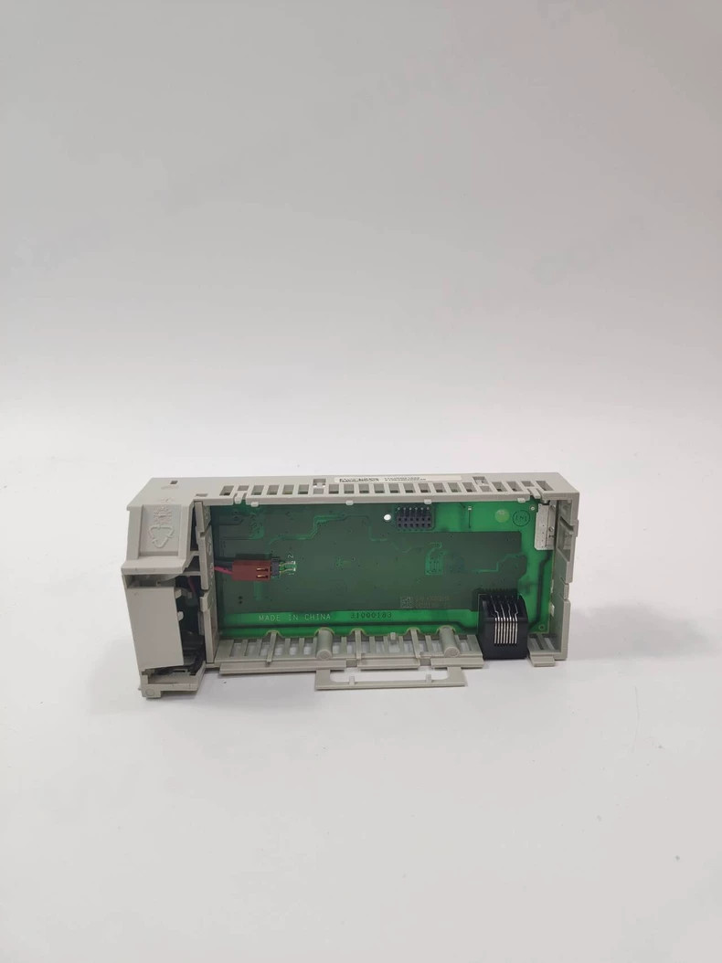172JNN21032 1PCS Brand New Schneider 172JNN21032 Fast delivery Free shipping