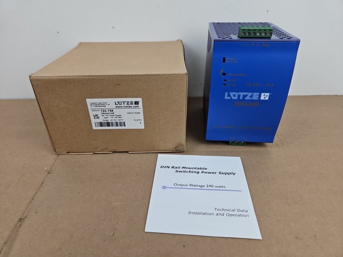 NEW LUTZE DRA240-24B POWER SUPPLY 115-230VAC 5.4/2.2A 47-63HZ 722-759