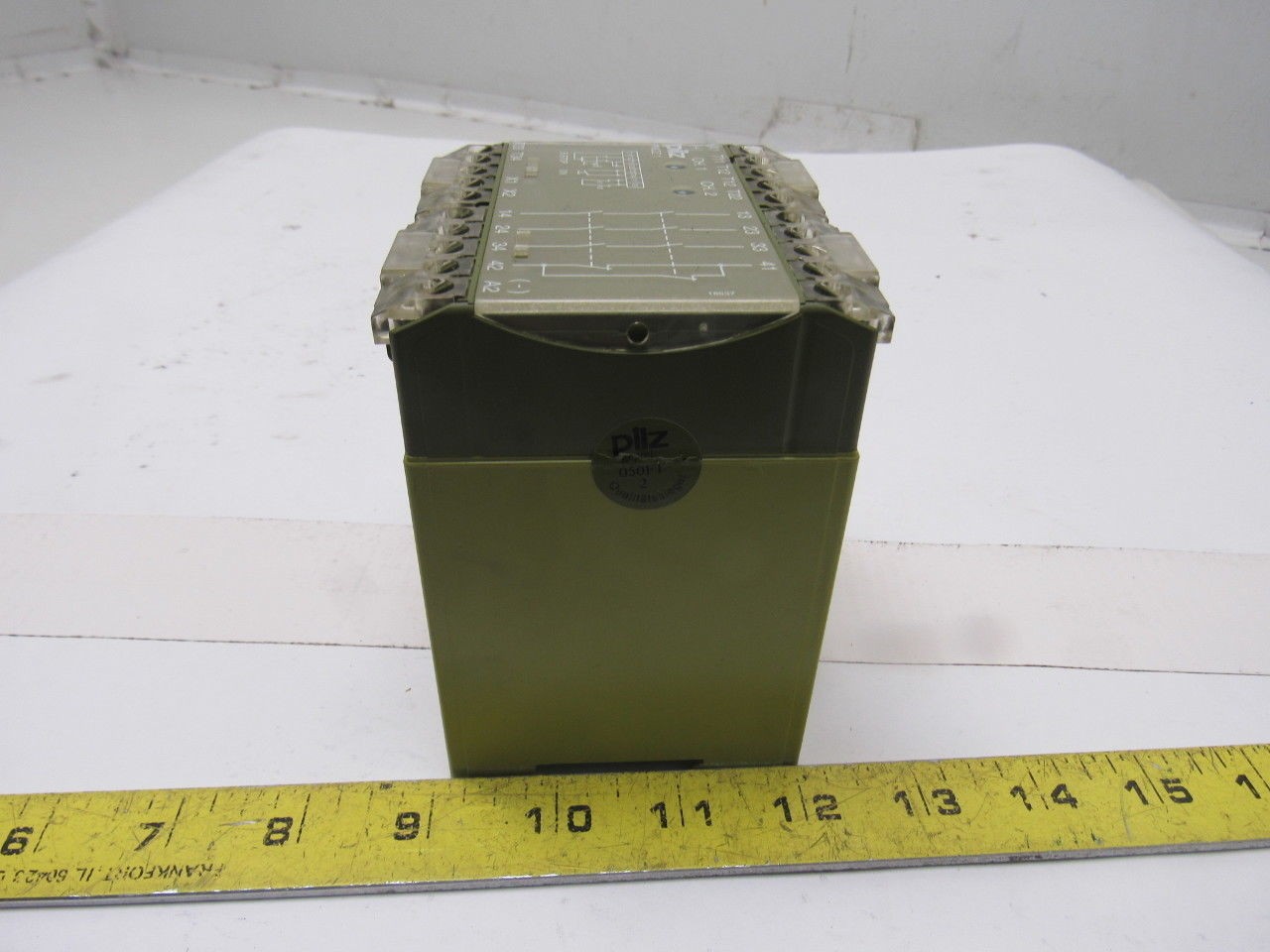 Pilz PNOZ 1 3S/1O ID Nr. 475695 E-Stop Safety Gate Relay 24VDC