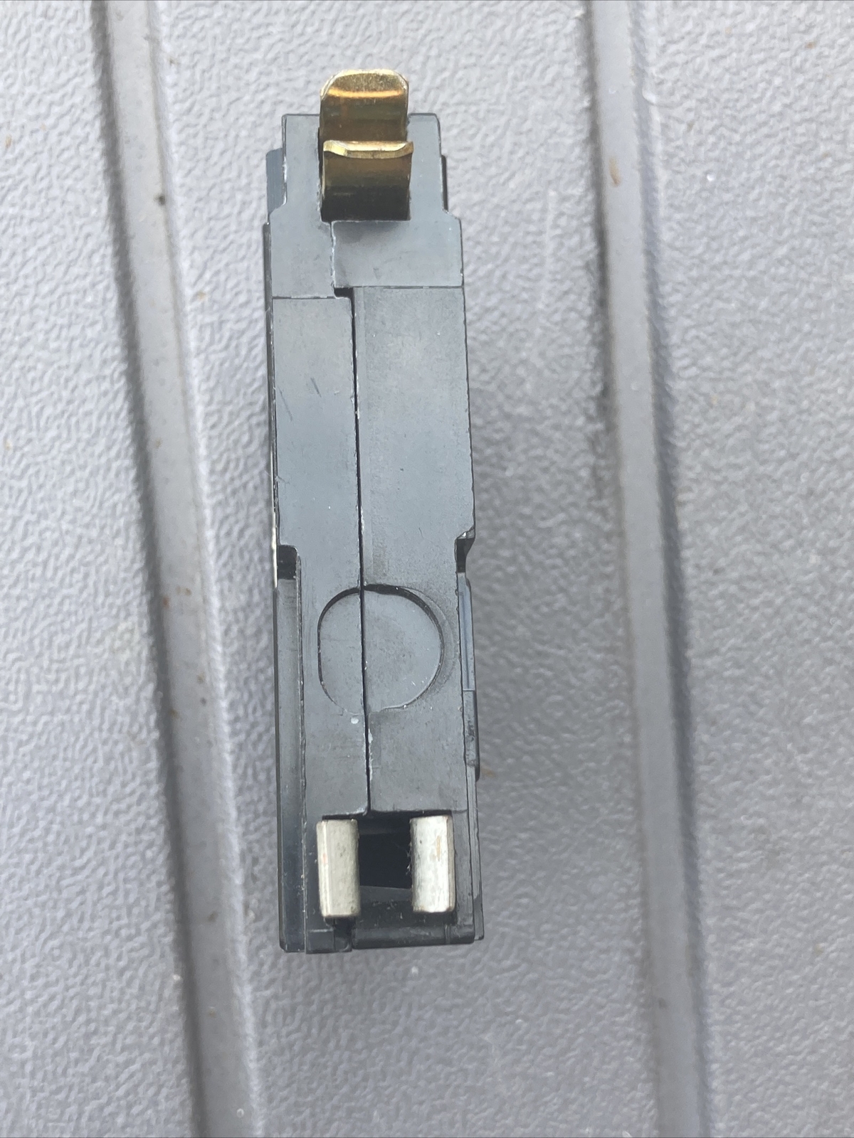 Square D QO130 30 Amp 1 Pole 120/240V Circuit Breaker Type QO Yellow D