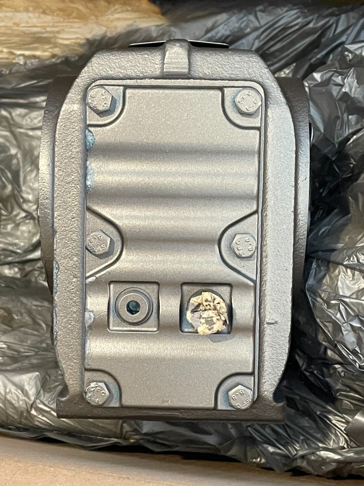 SEW-EURODRIVE TYPE KA37DT80N4 NF 4 311 24.99 RATIO MOTOR GEAR MOTOR