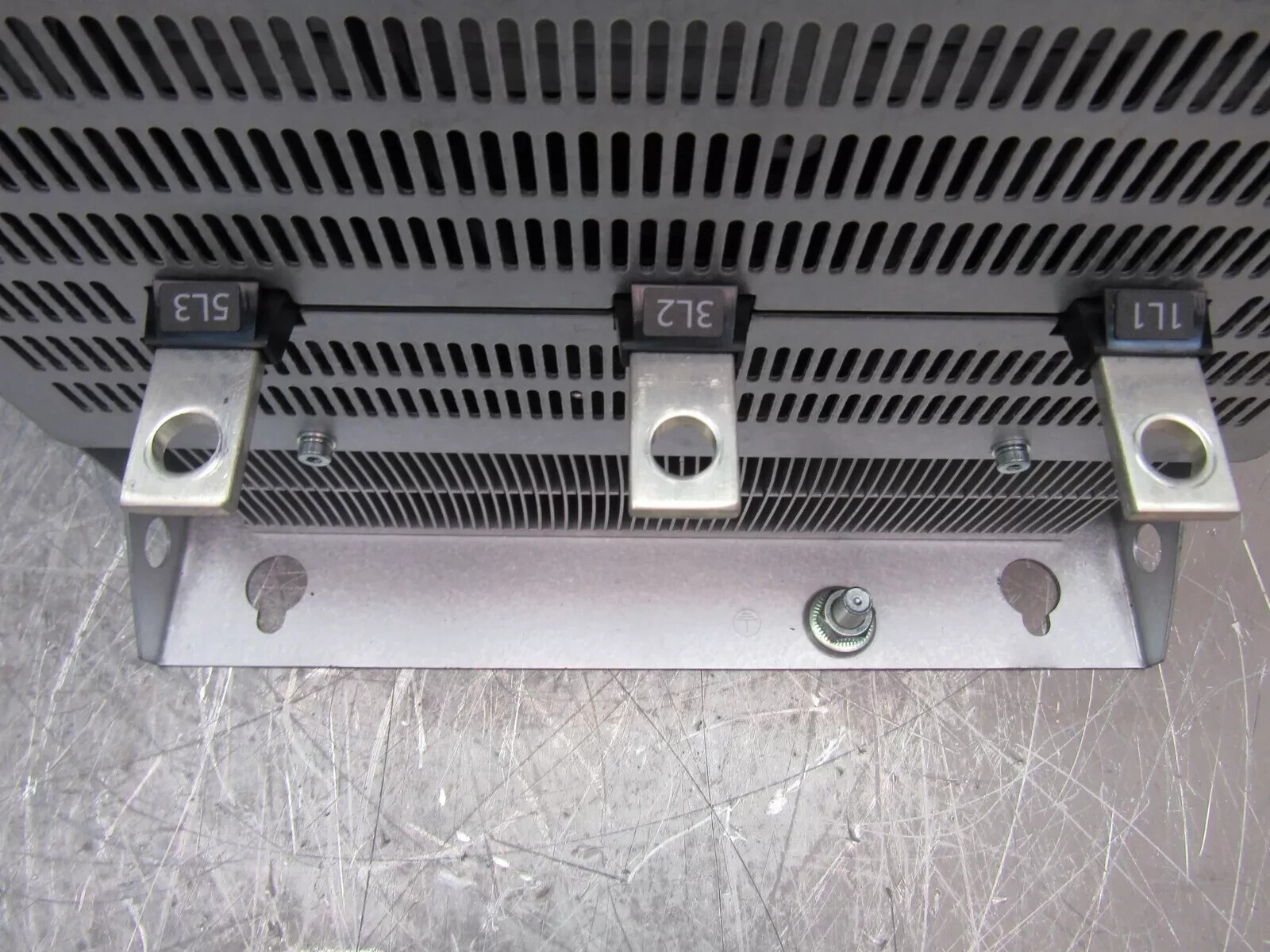 1PC- Schneider Electric ATS480C32Y Soft starter 320A, 208to 690VAC/3Phase- NEW