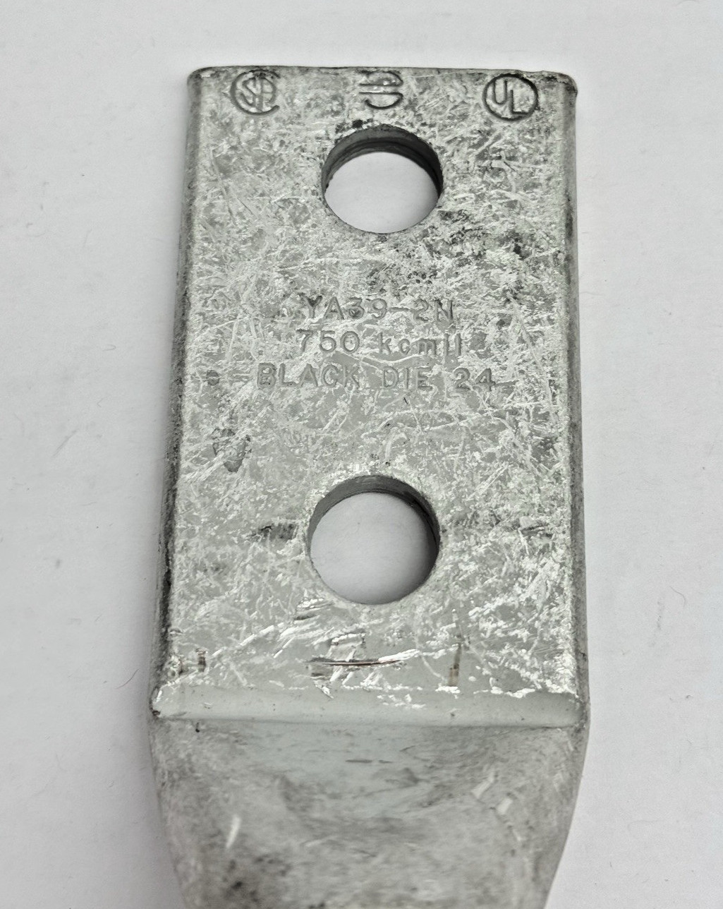 Burndy YA39-2N Copper 2-Hole Long Barrel Compression Lug 750 KCMIL, Black Die
