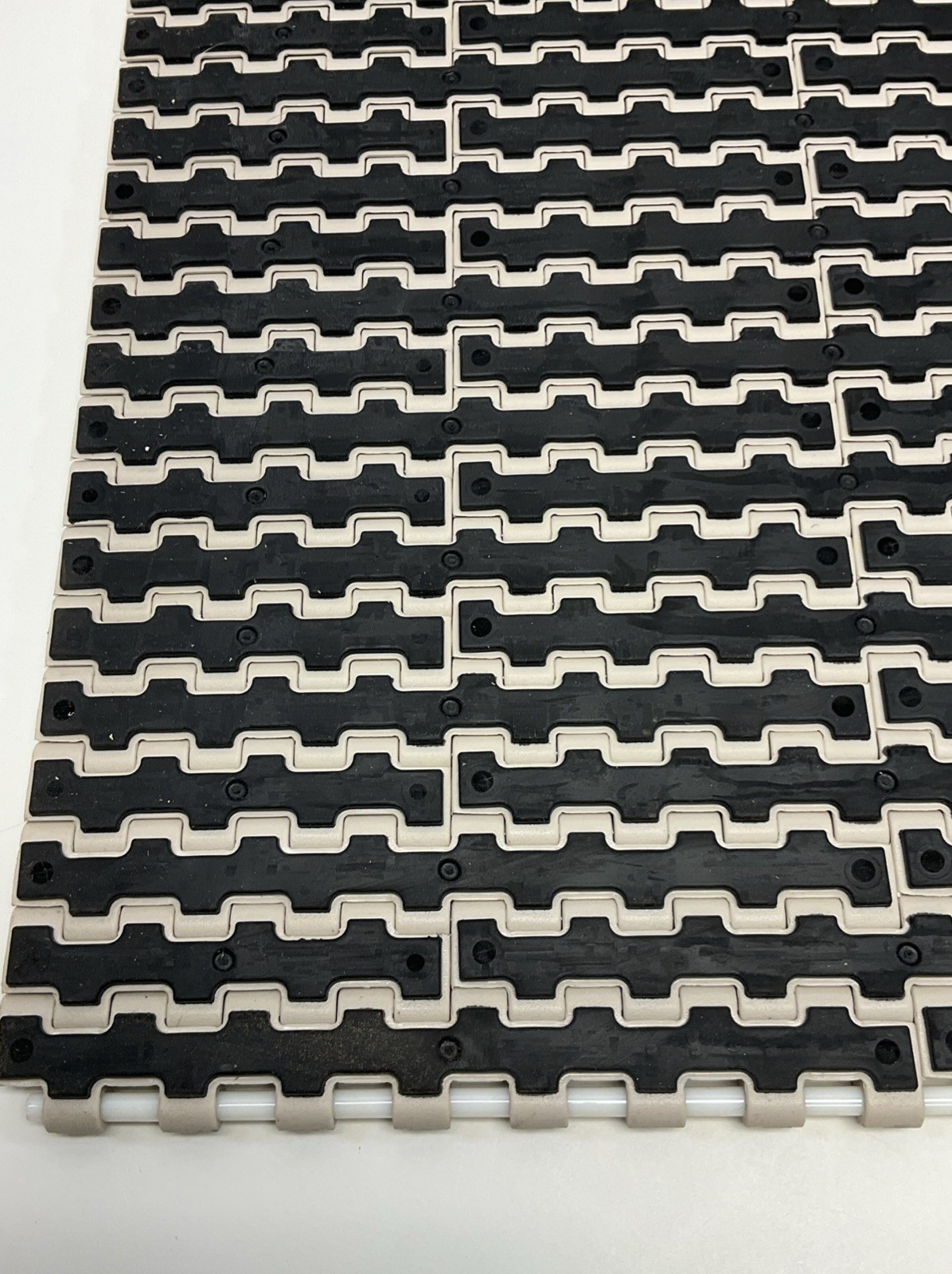 Rexnord HT1505RT-24IN High-Temperature Rubber-Top Conveyor Chain 24″ X 5′