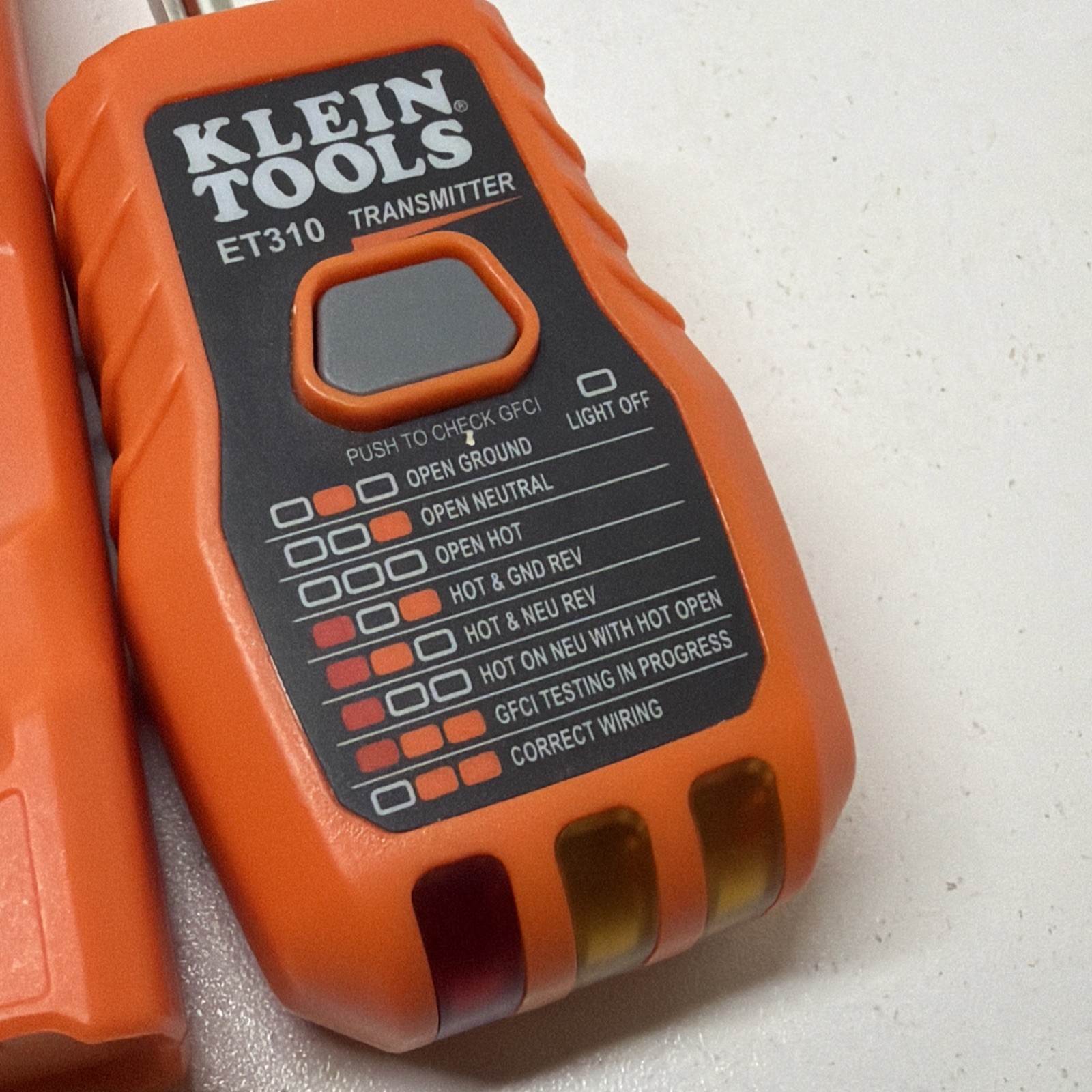 Klein Tools ET310KIT AC Circuit Breaker Finder Kit & NCVT Voltage Tester