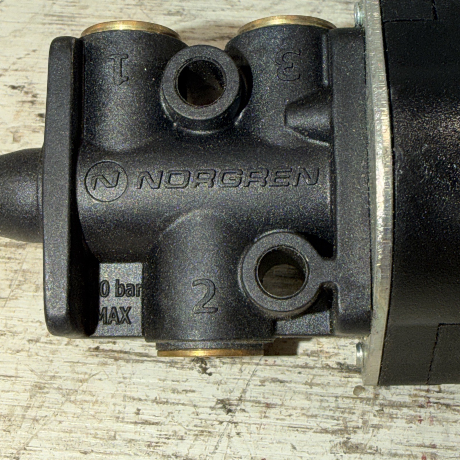 New NORGREN 03029822 Control VALVE ROTARY KNOB 2 Position Maintained Set Reset