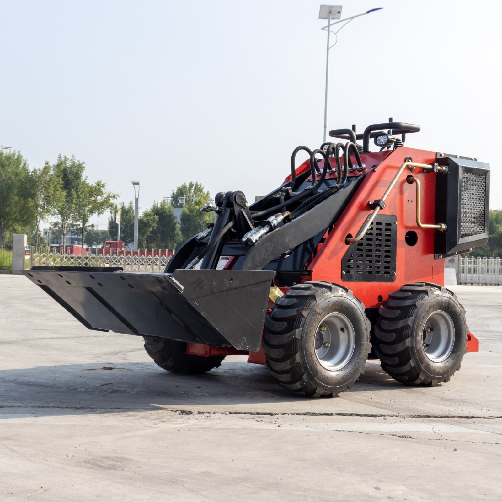 320kg Wheel Type Mini Skid Steer Loader 13.5HP pickup Black Friday discount