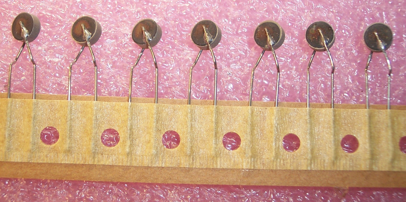 QTY(50) 140 Ohm 56V PTC THERMISTORS OVERLOAD PROTECTION 2322-661-34793 PHILIPS