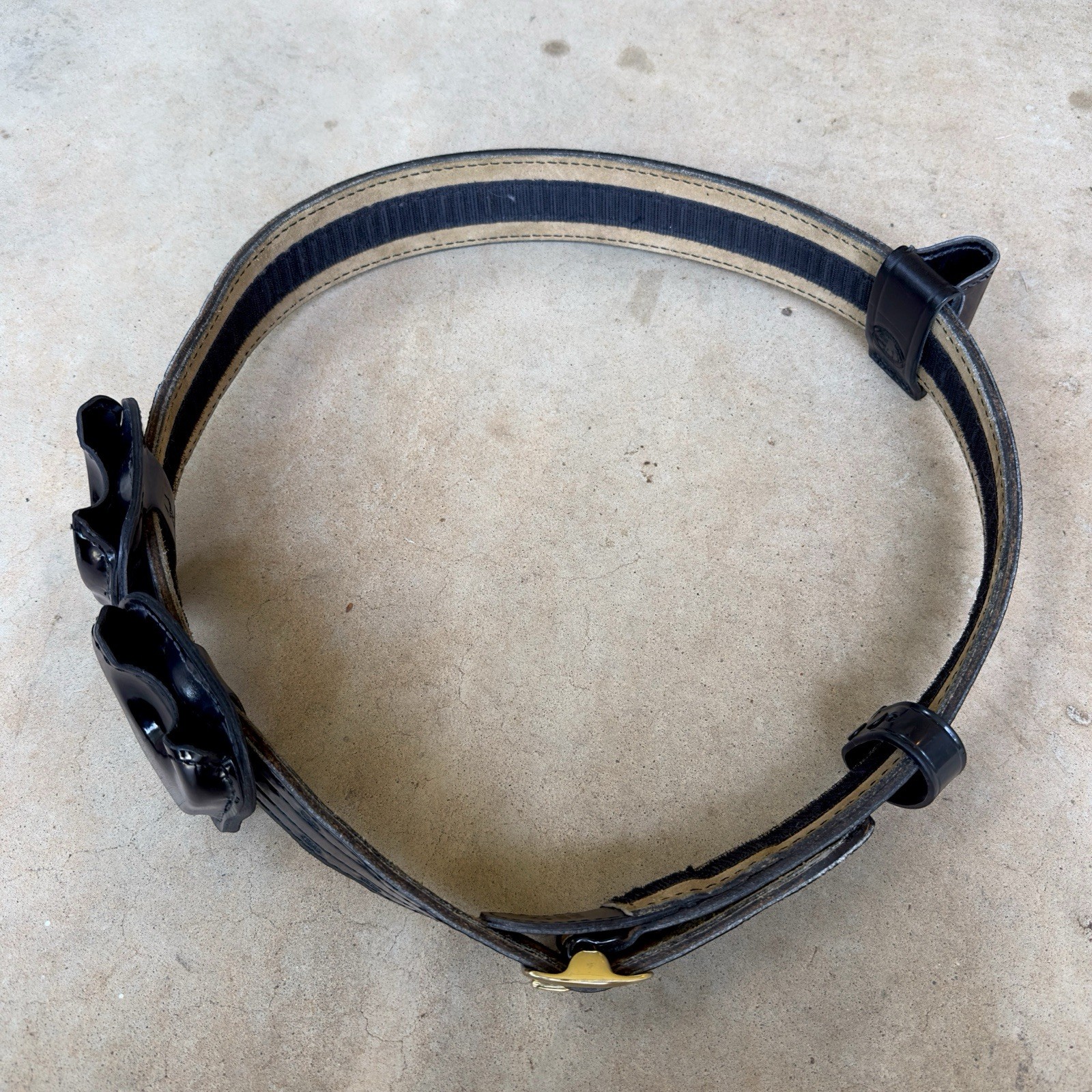 Safariland Duty Belt MDL 87V 44/110 4210 Black Solid Brass Buckle Handcuff Cases